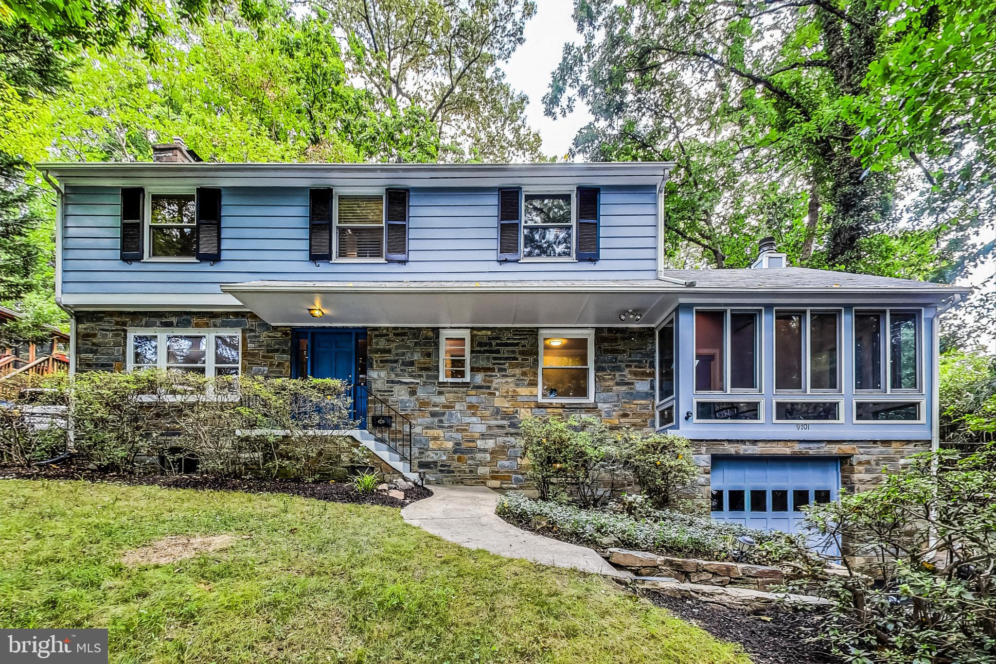 NORTH HILLS - Residential