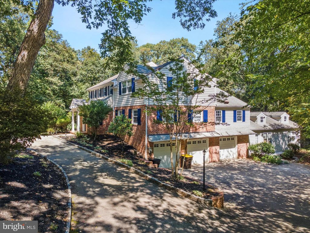 Photo of 570 Fletcher Rd, WAYNE, PA 19087 (MLS # PAMC2154946)