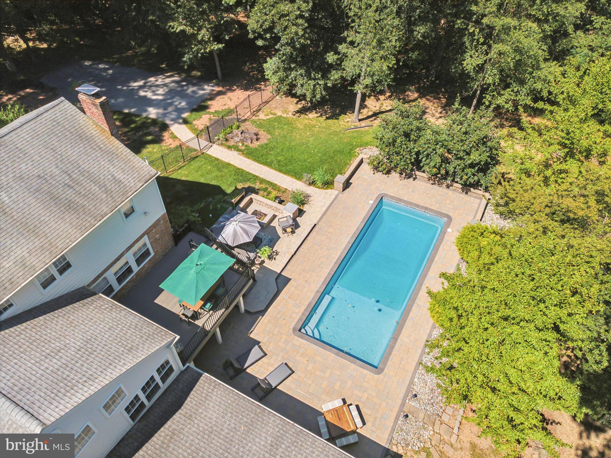 WAYNEWOOD - Residential