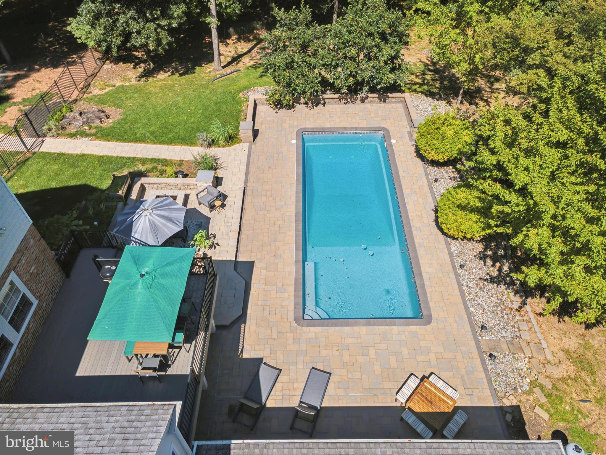 WAYNEWOOD - Residential