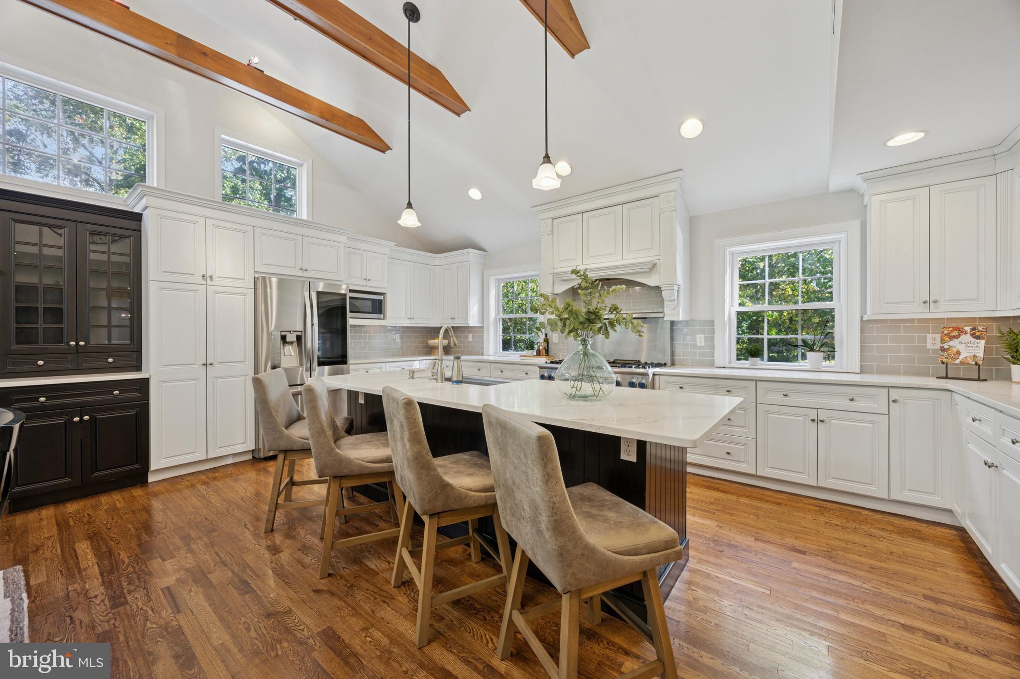 WAYNEWOOD - Residential