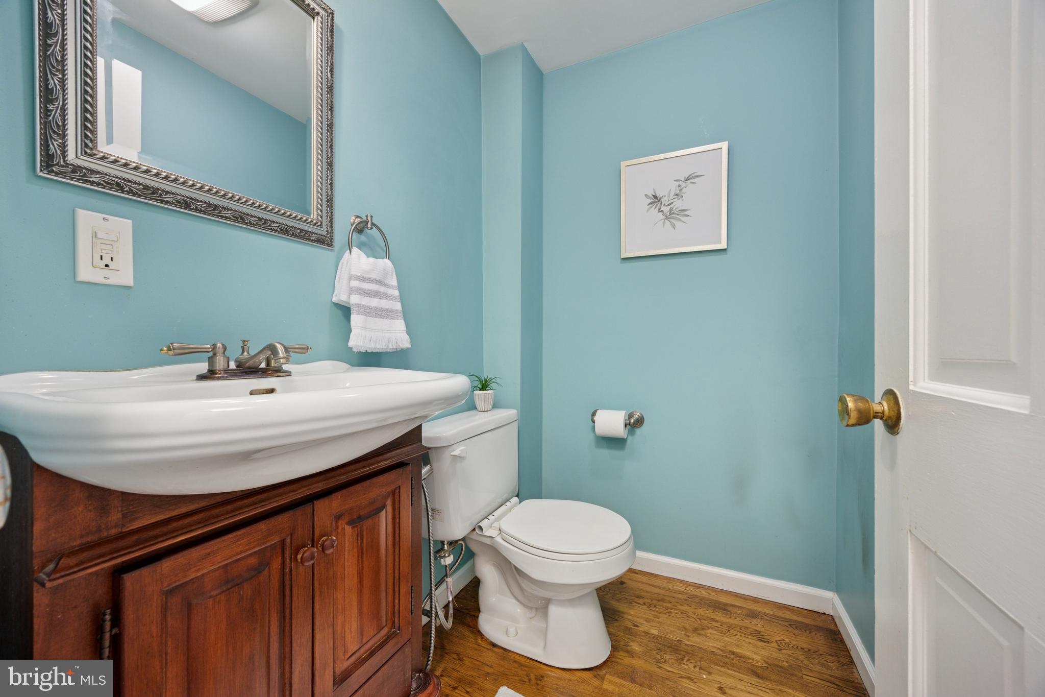 WAYNEWOOD - Residential