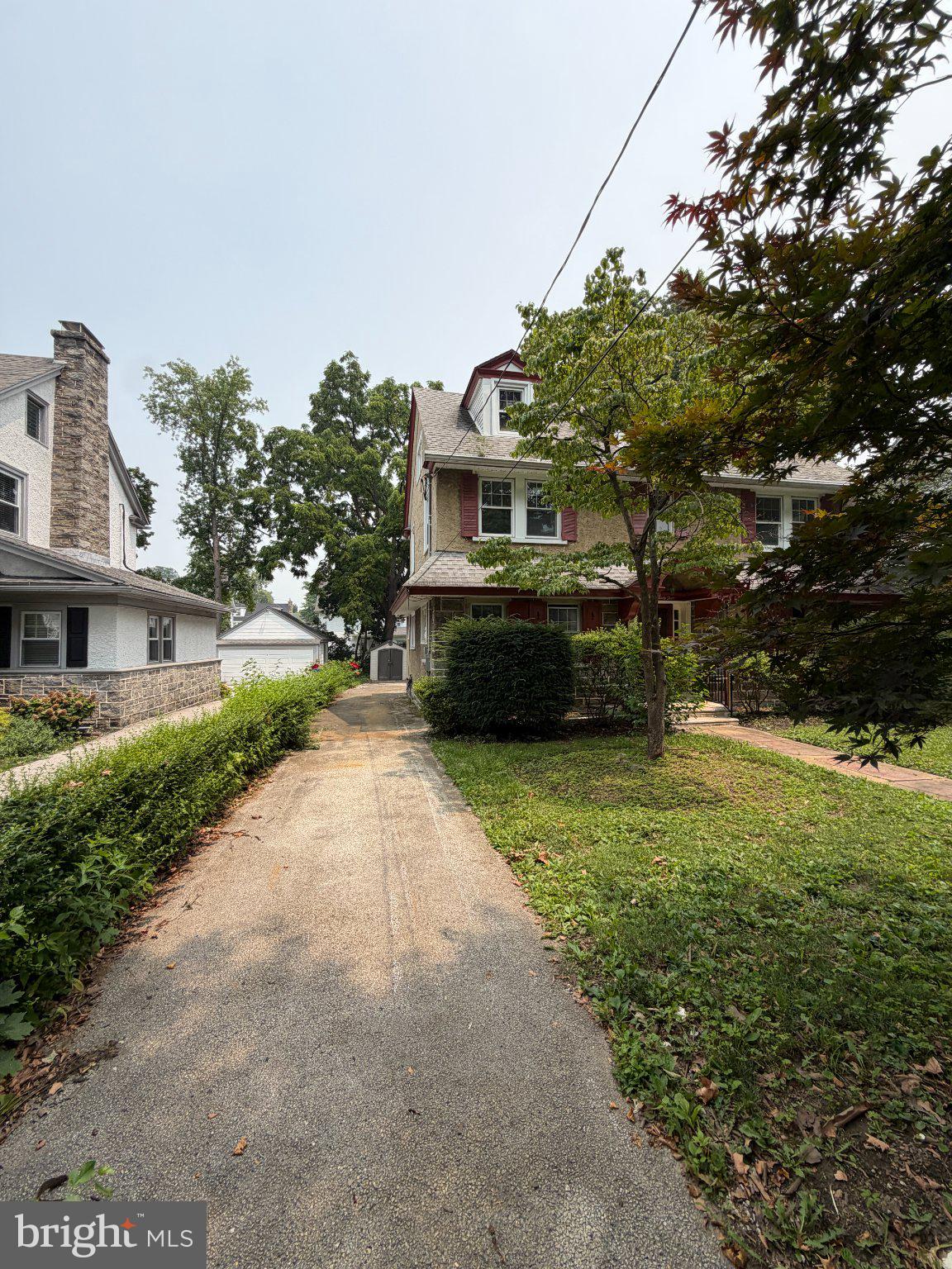833 MORGAN AVENUE