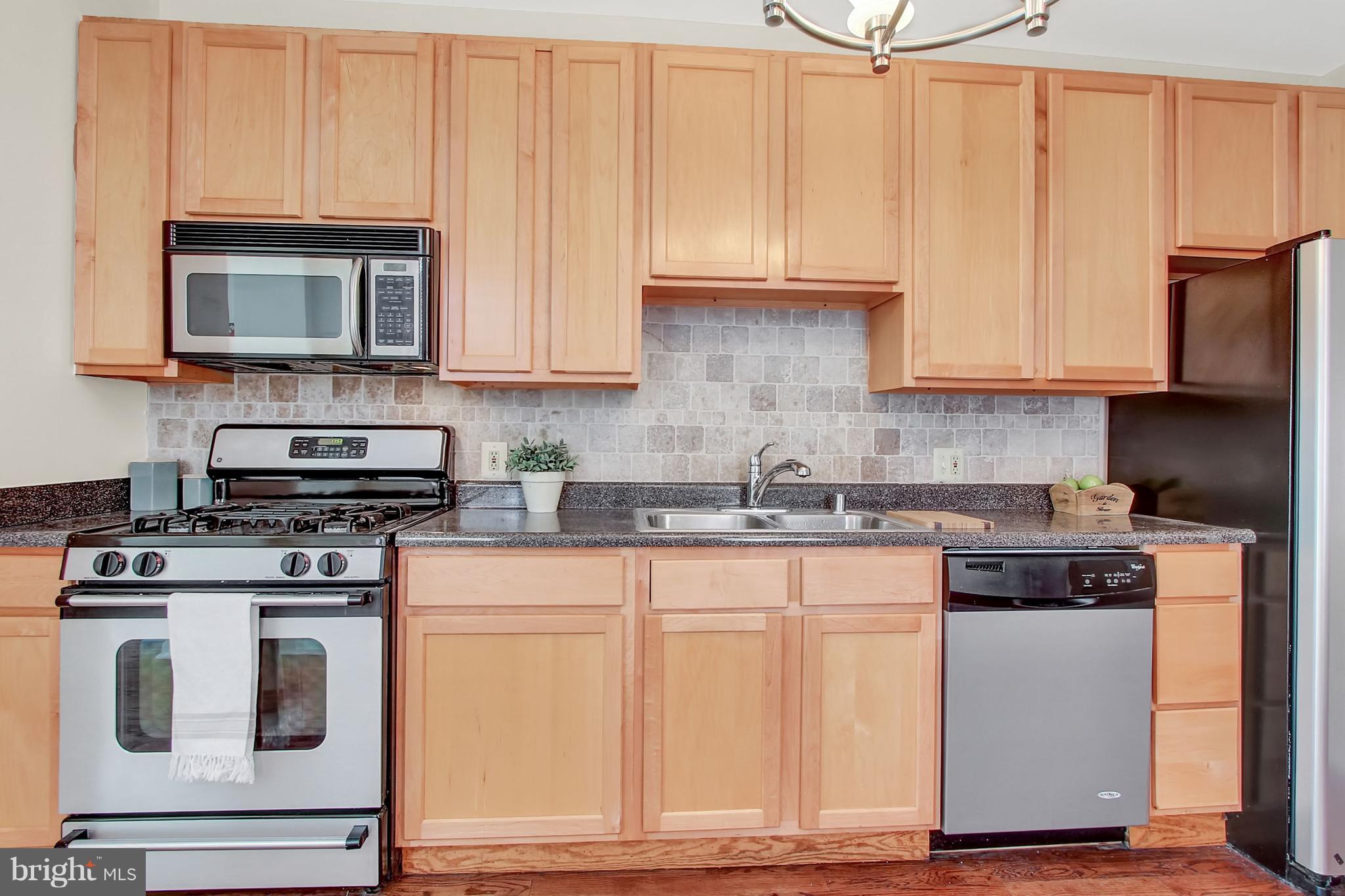 FEDERAL HILL HISTORIC DISTRICT - Residential Lease