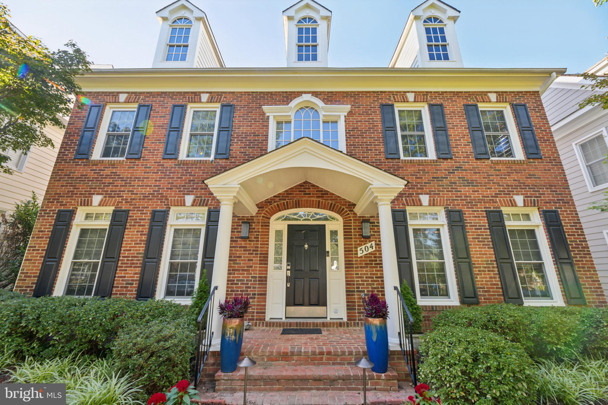 504 GOLDEN OAK TERRACE