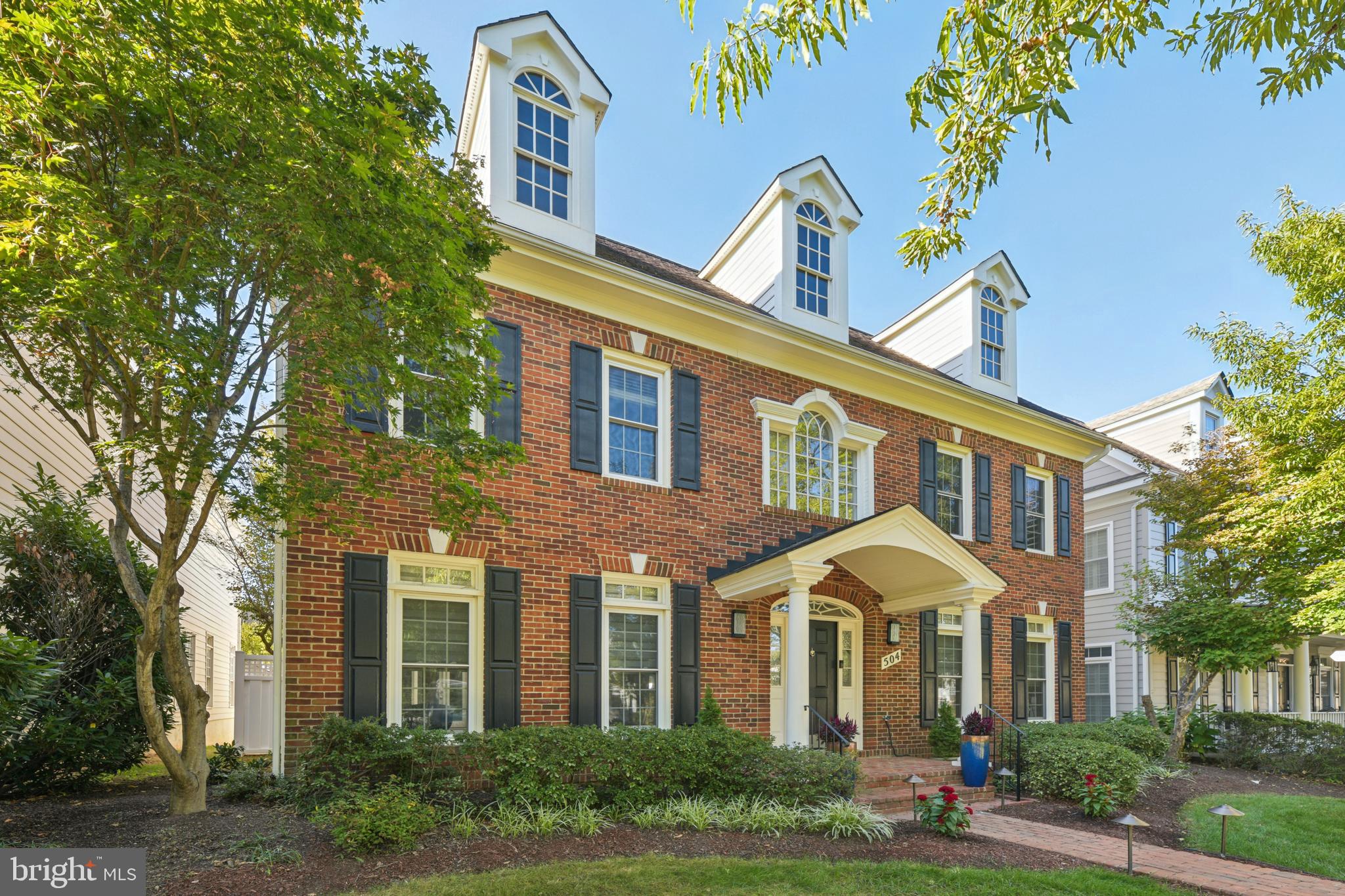 504 GOLDEN OAK TERRACE