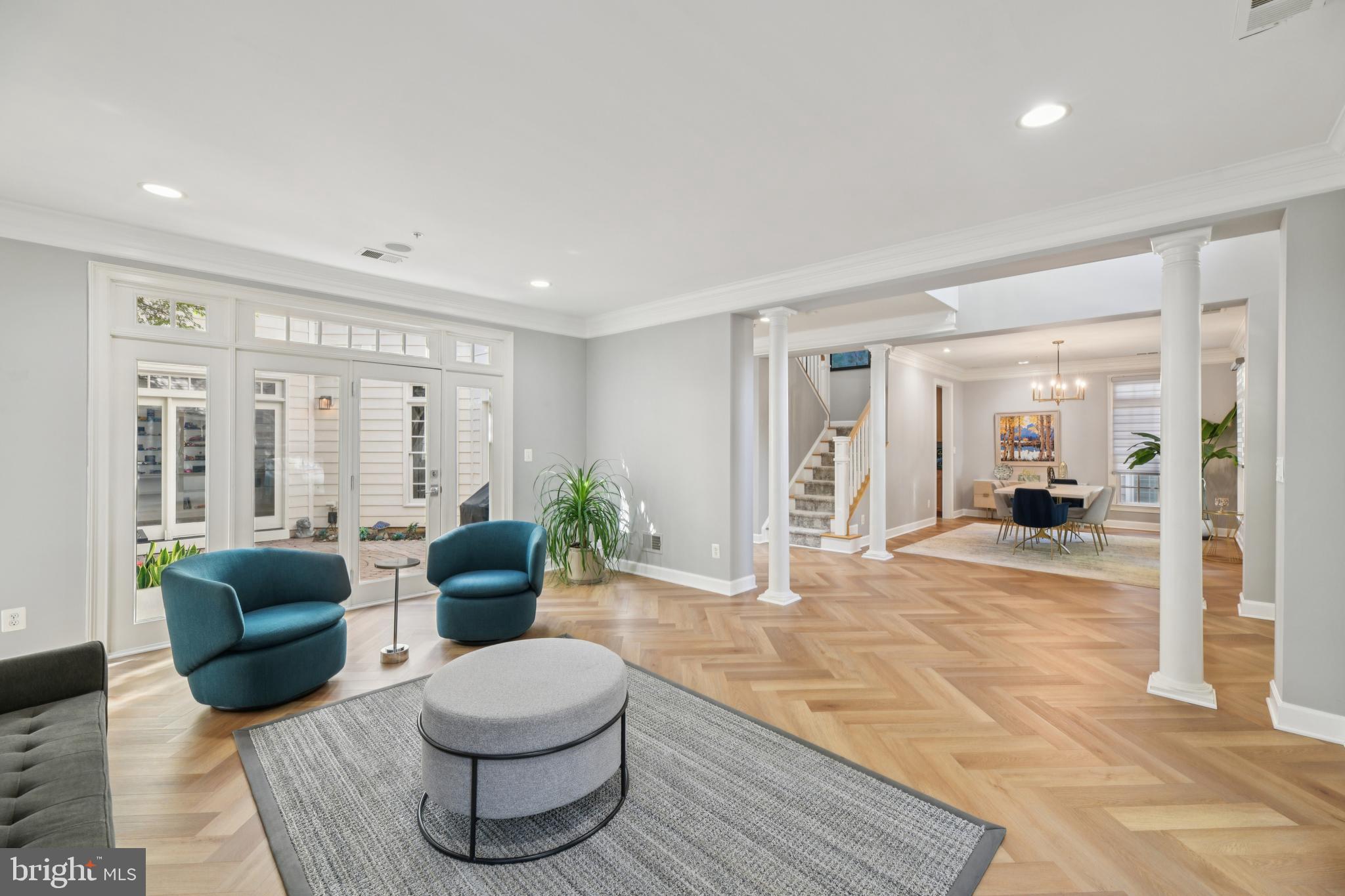 504 GOLDEN OAK TERRACE