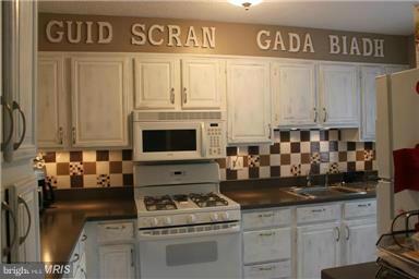 VININGS - Residential Lease