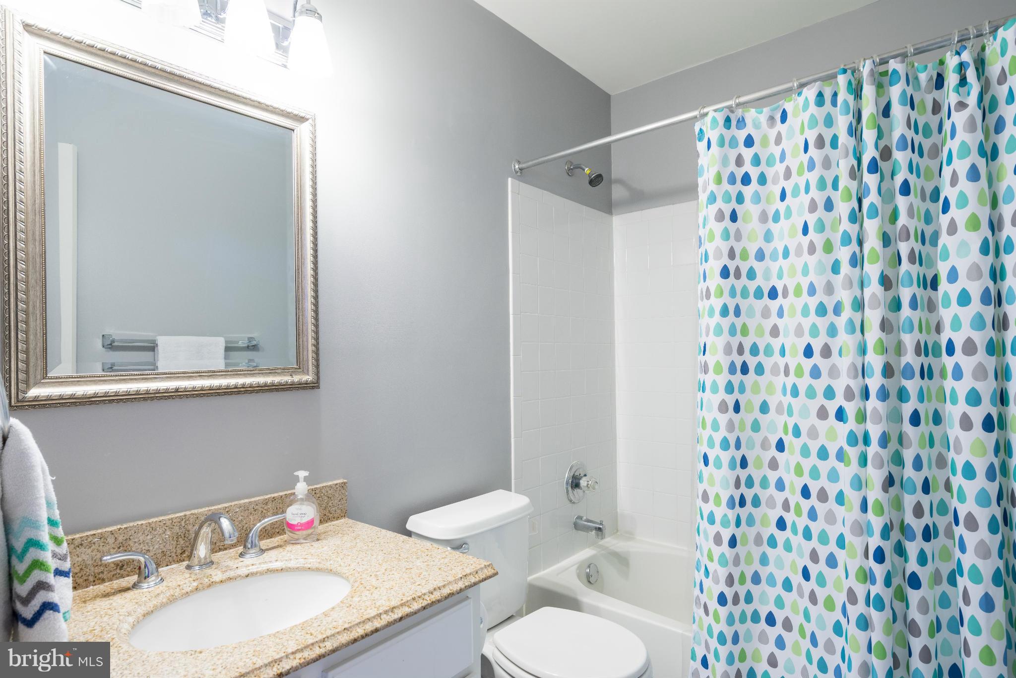 SOUTH RIDING - Residential