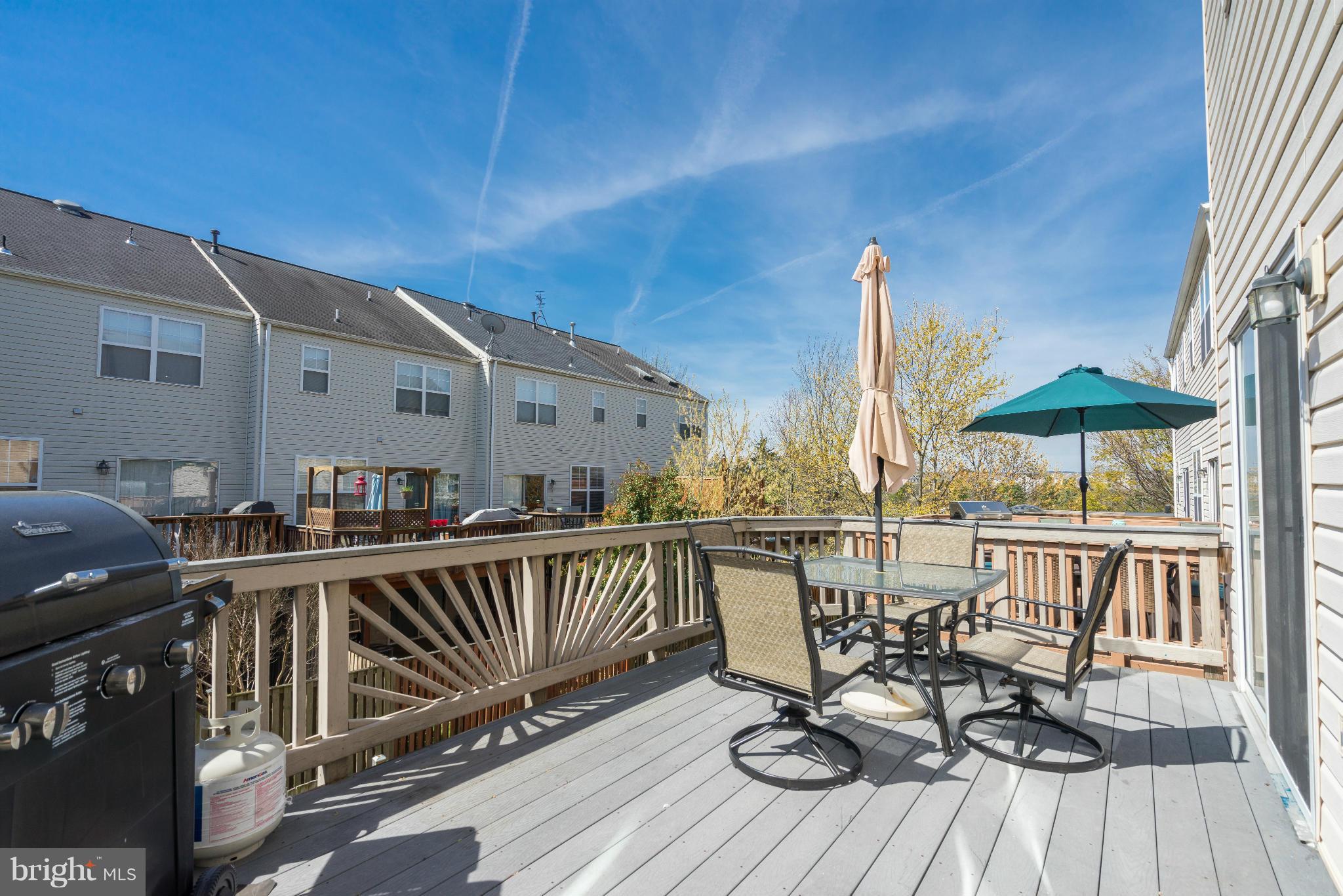 SOUTH RIDING - Residential