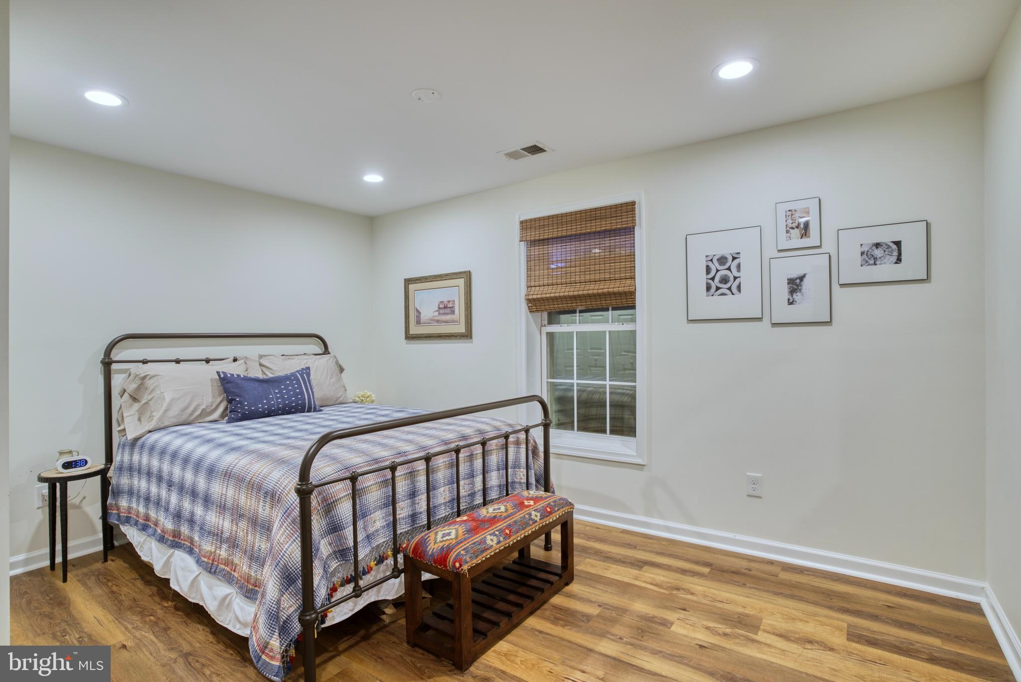 BRAMBLETON - Residential