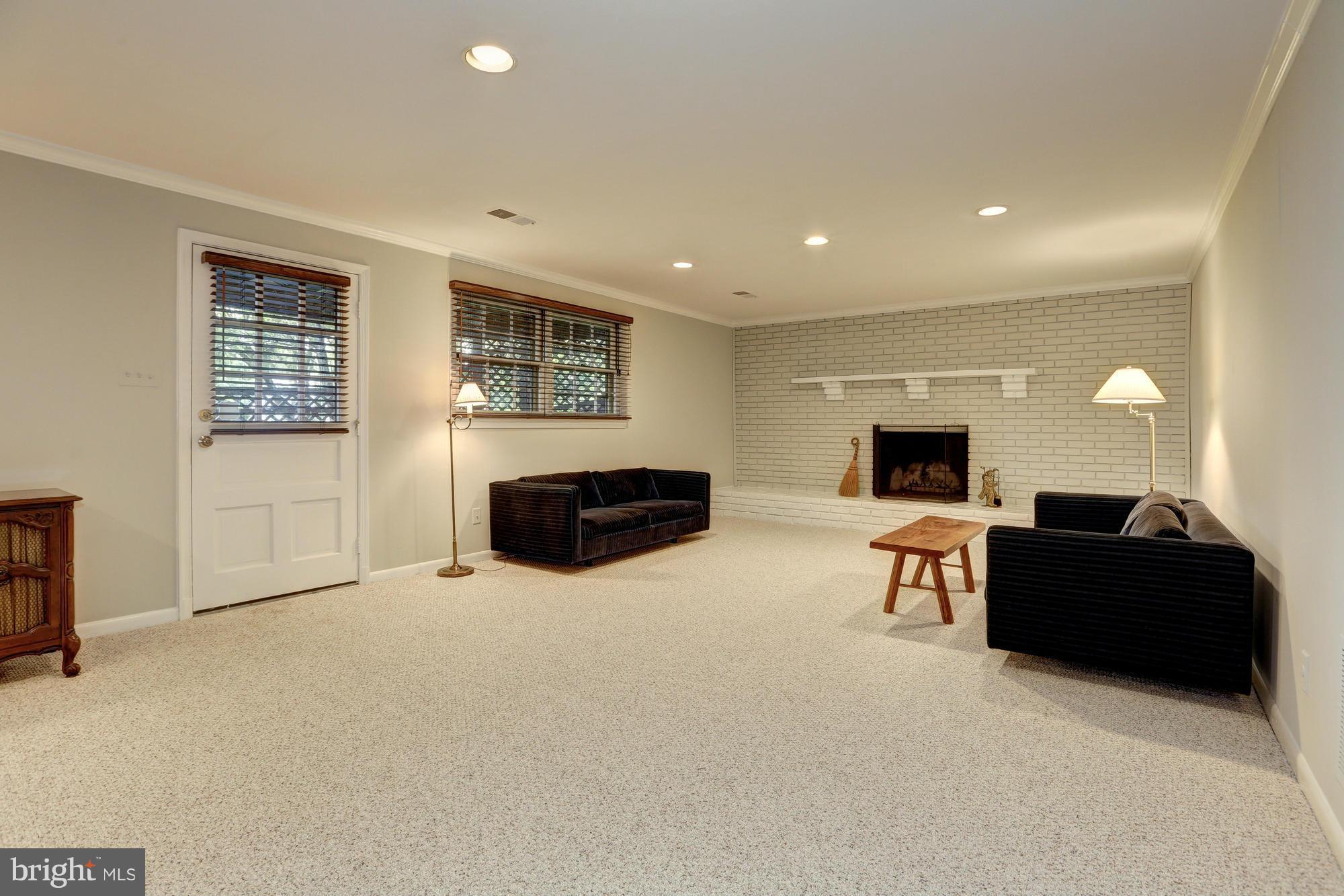 MCAULEY PARK - Residential