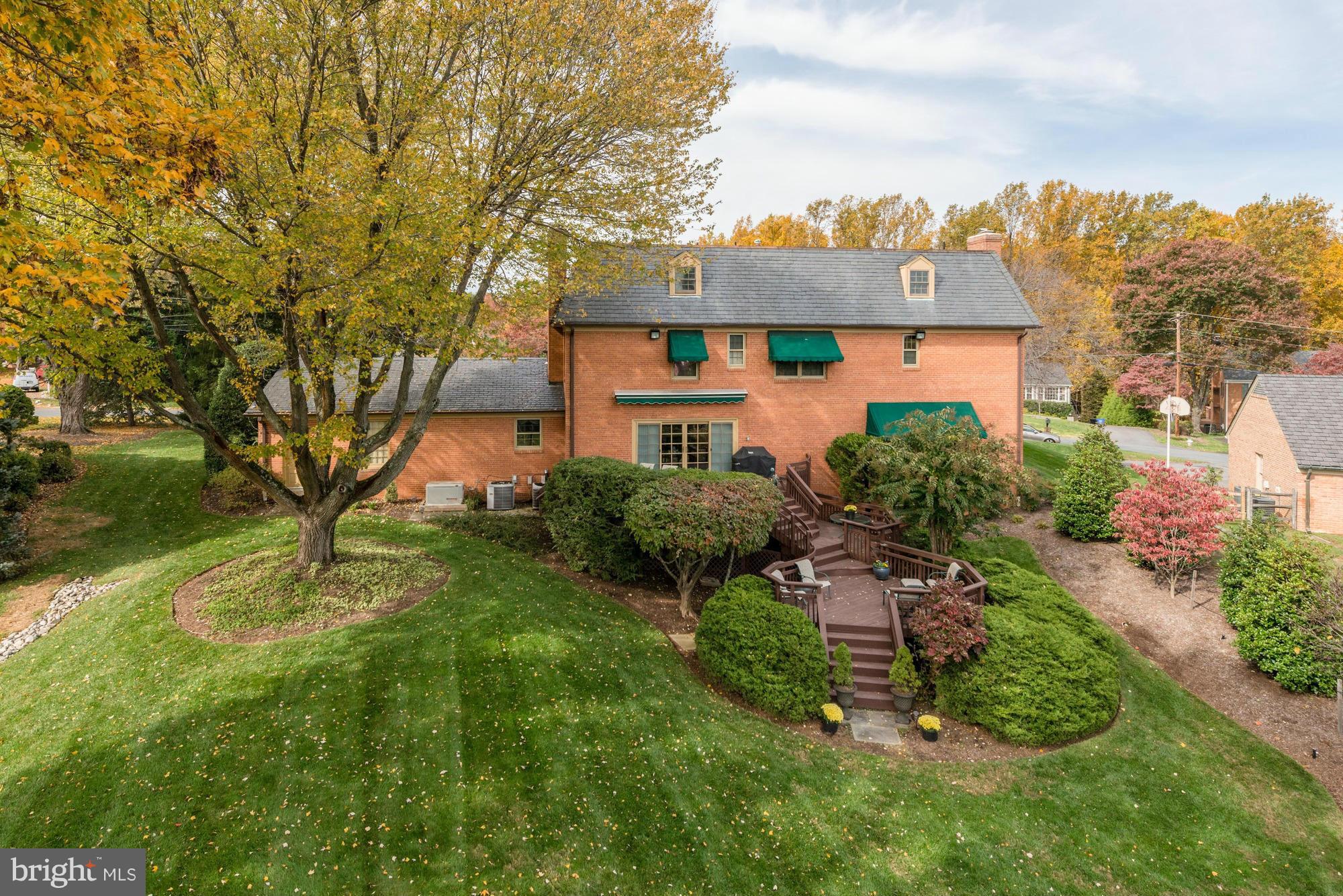 MCAULEY PARK - Residential