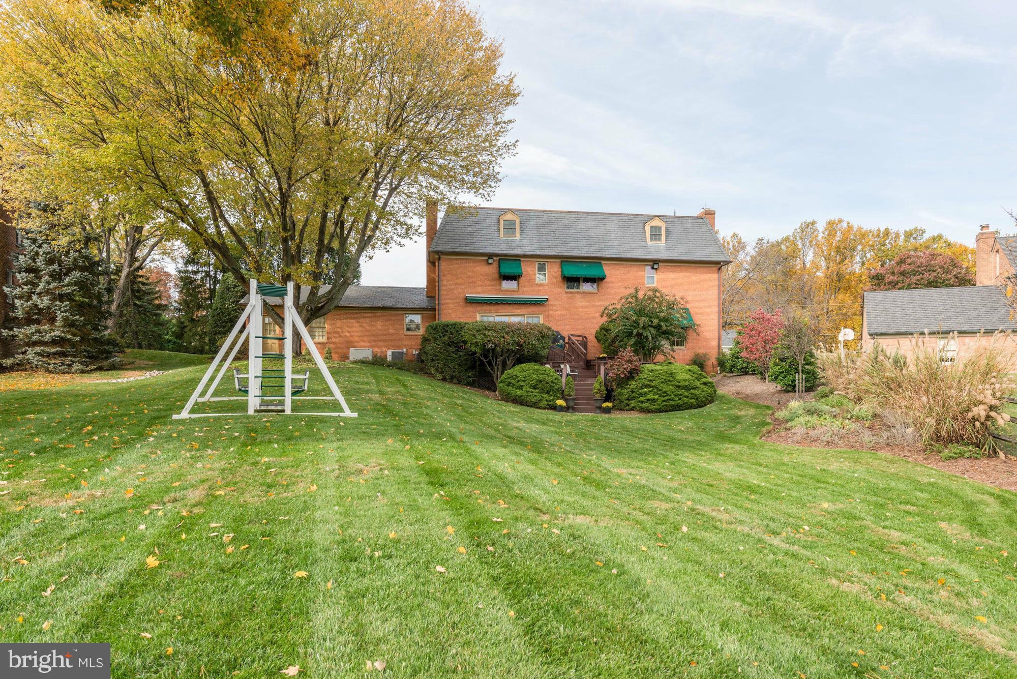 MCAULEY PARK - Residential