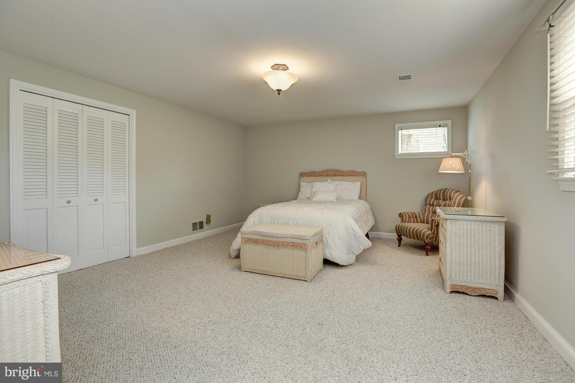 MCAULEY PARK - Residential