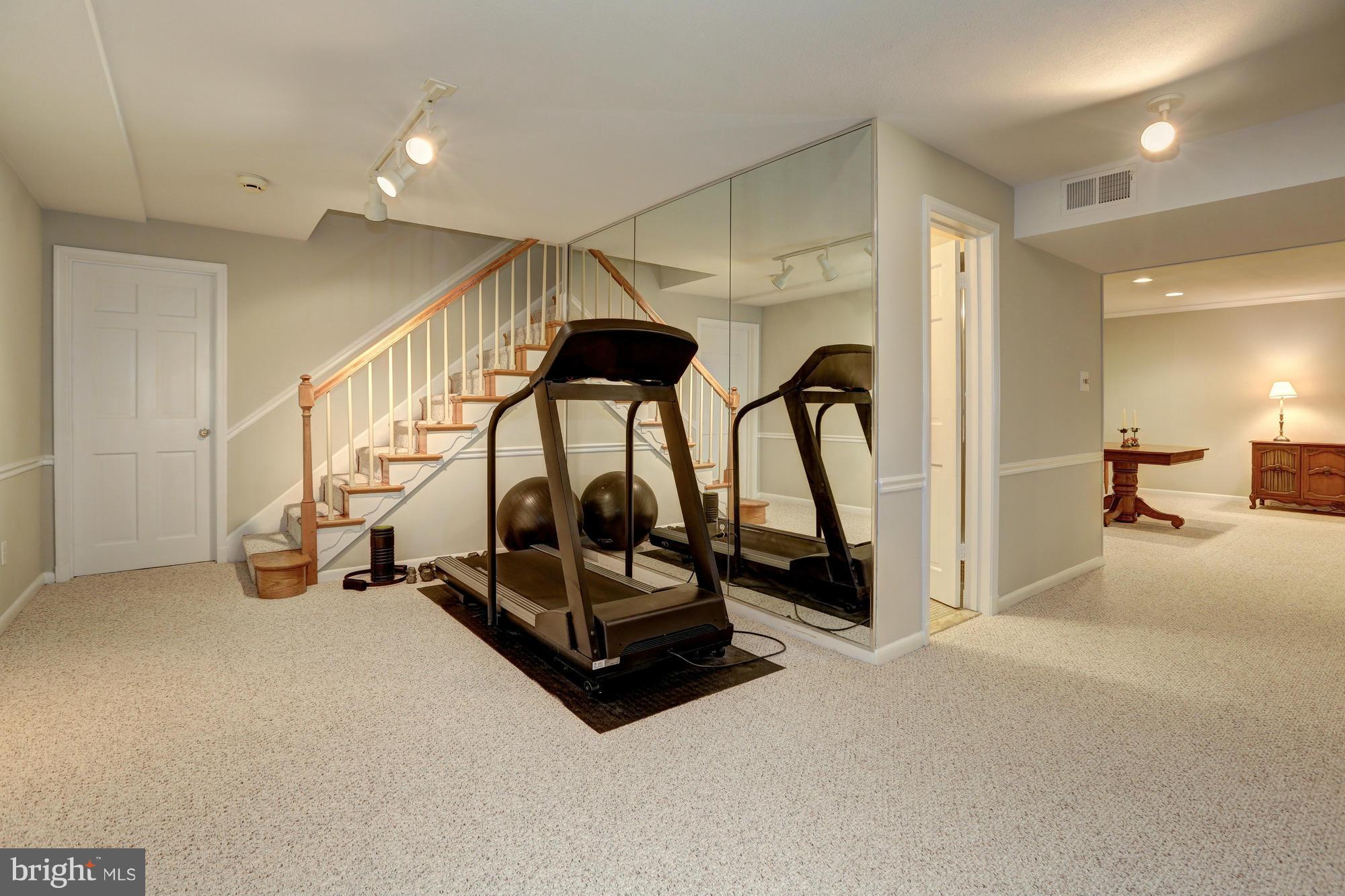 MCAULEY PARK - Residential