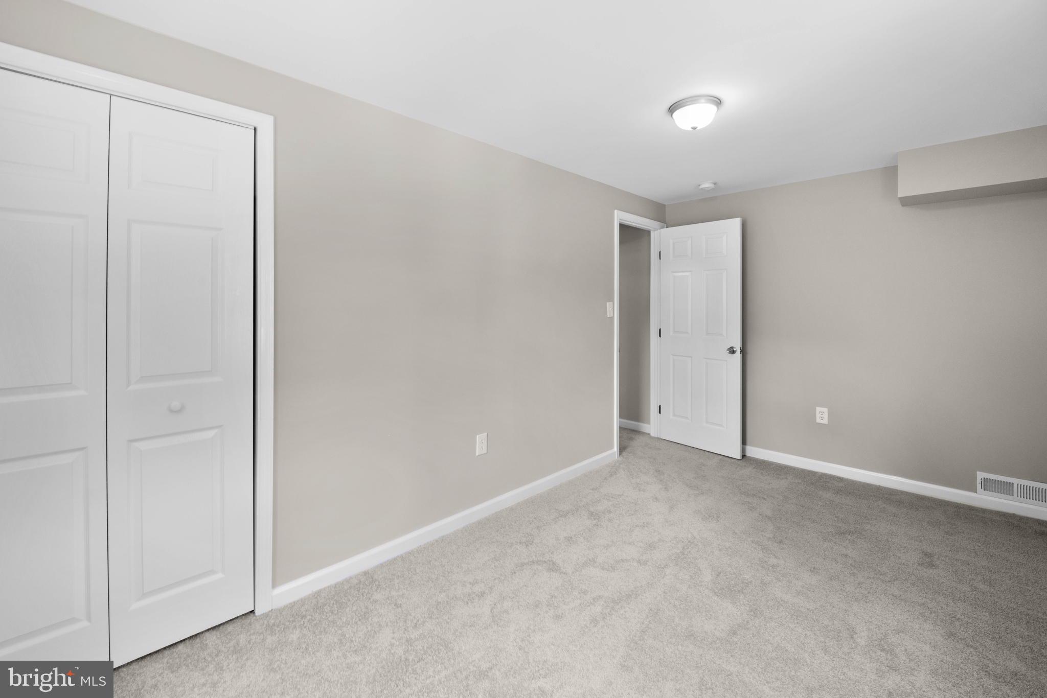 LANDOVER HILLS - Residential