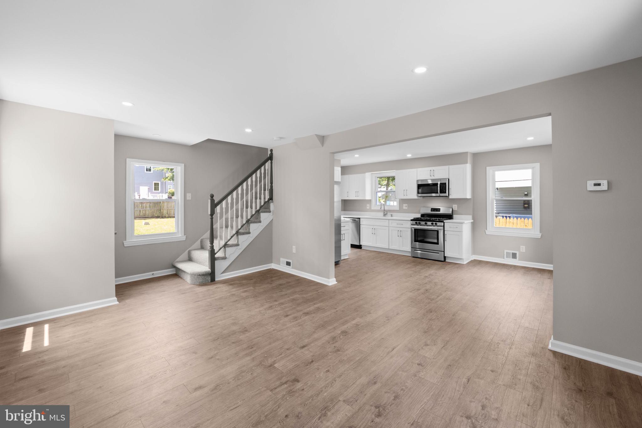 LANDOVER HILLS - Residential