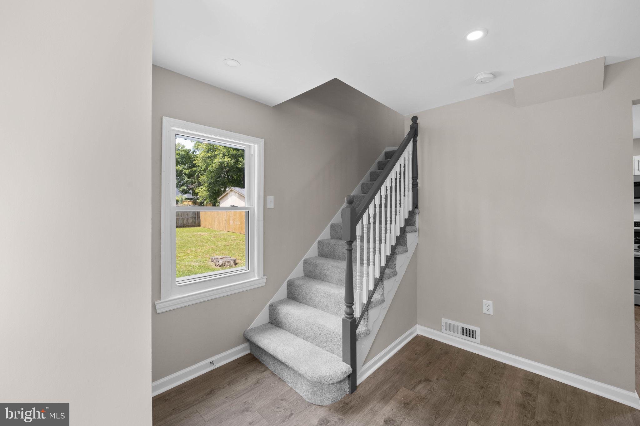 LANDOVER HILLS - Residential