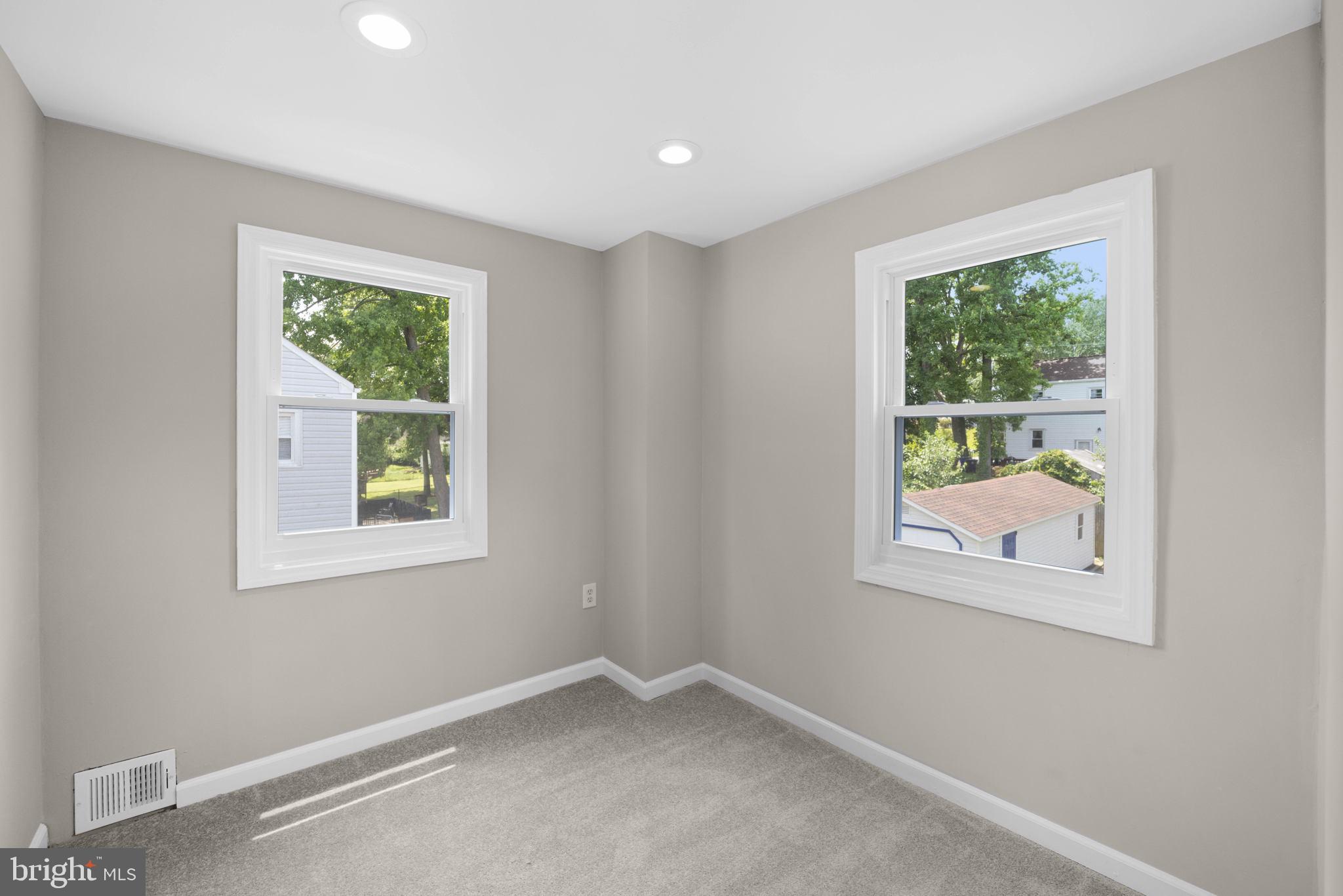 LANDOVER HILLS - Residential