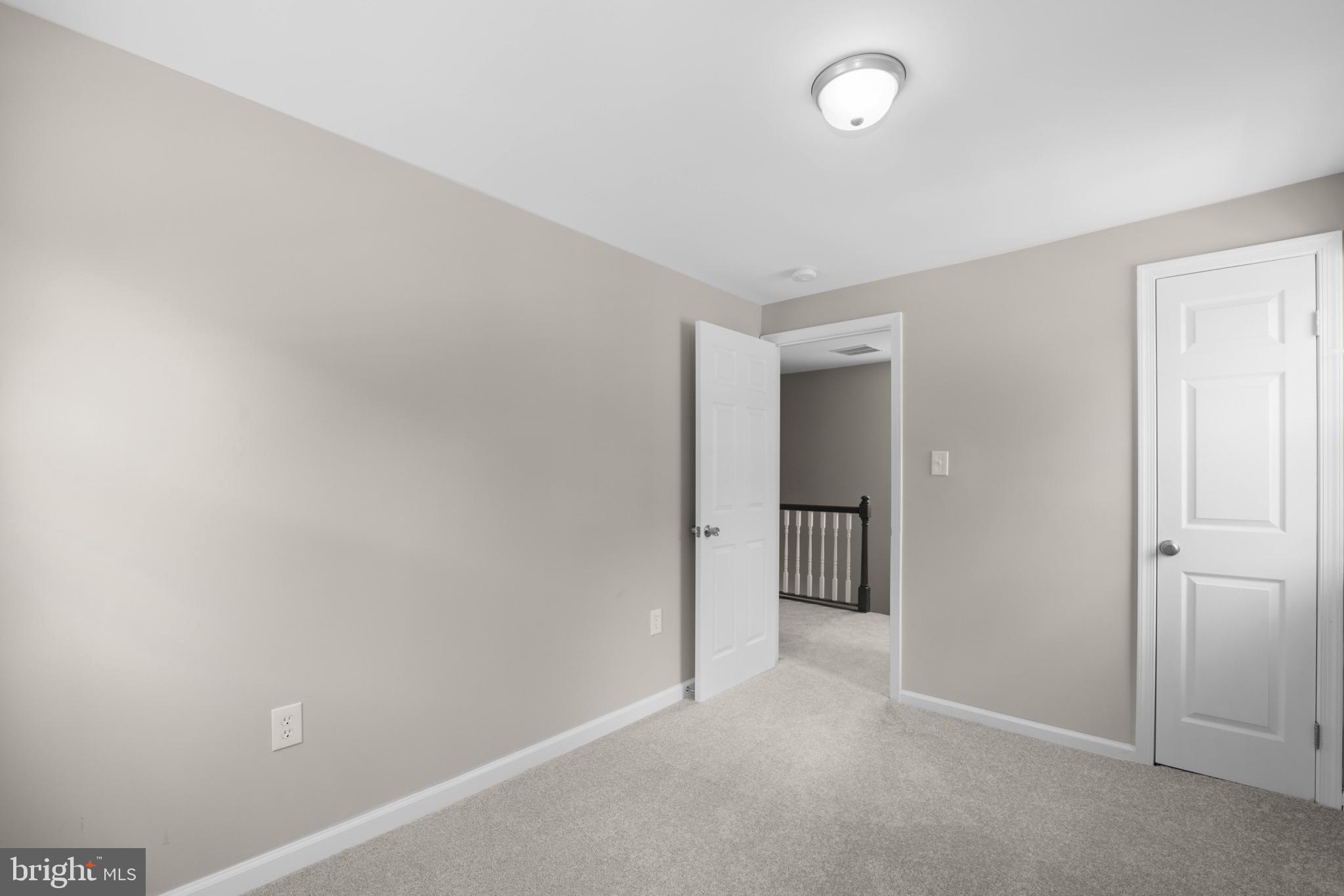 LANDOVER HILLS - Residential