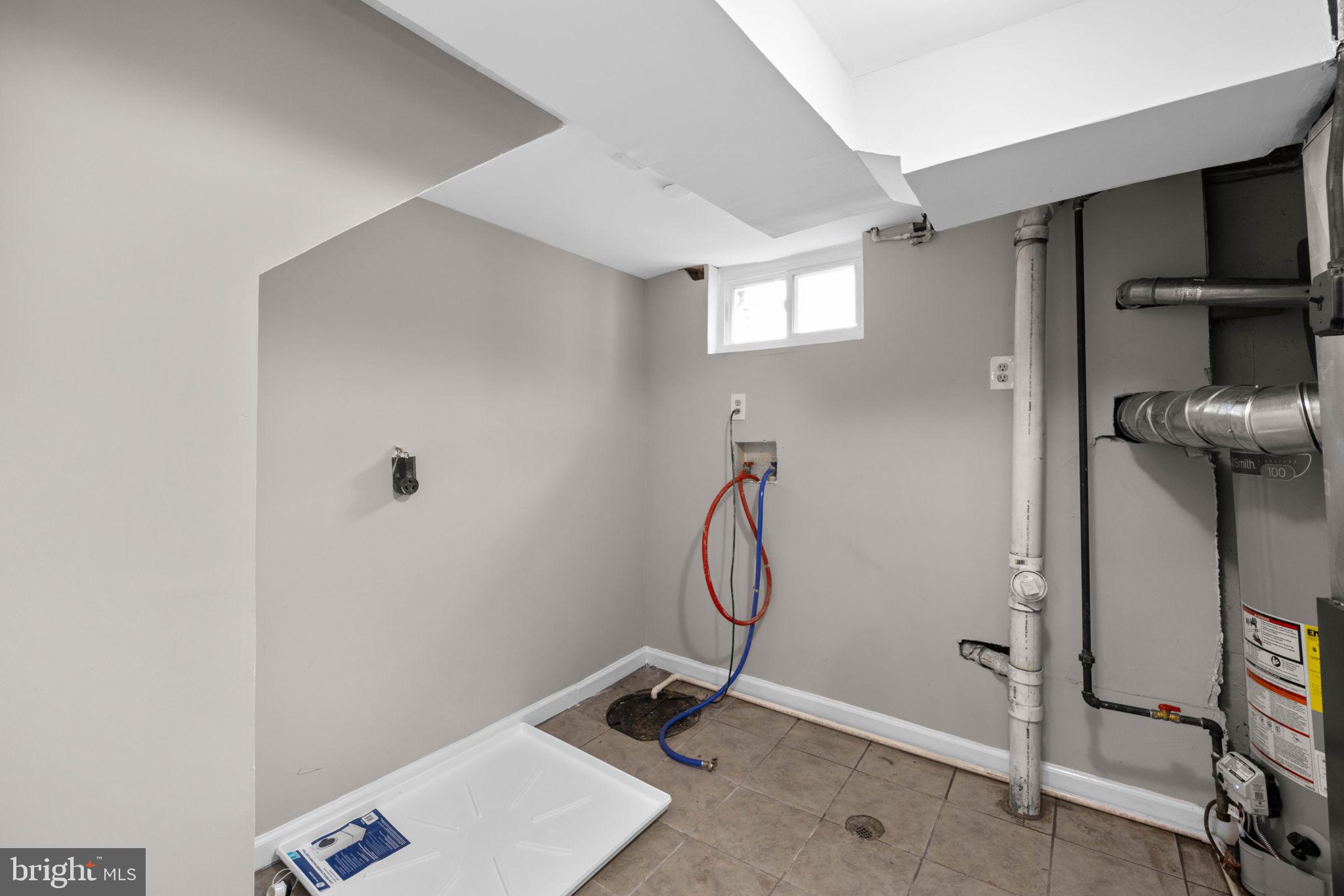 LANDOVER HILLS - Residential