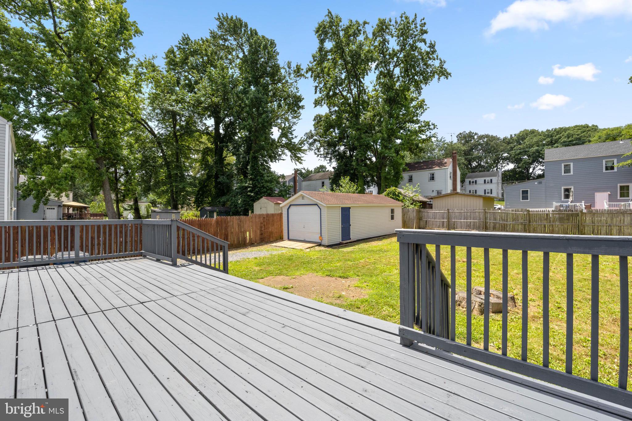 LANDOVER HILLS - Residential