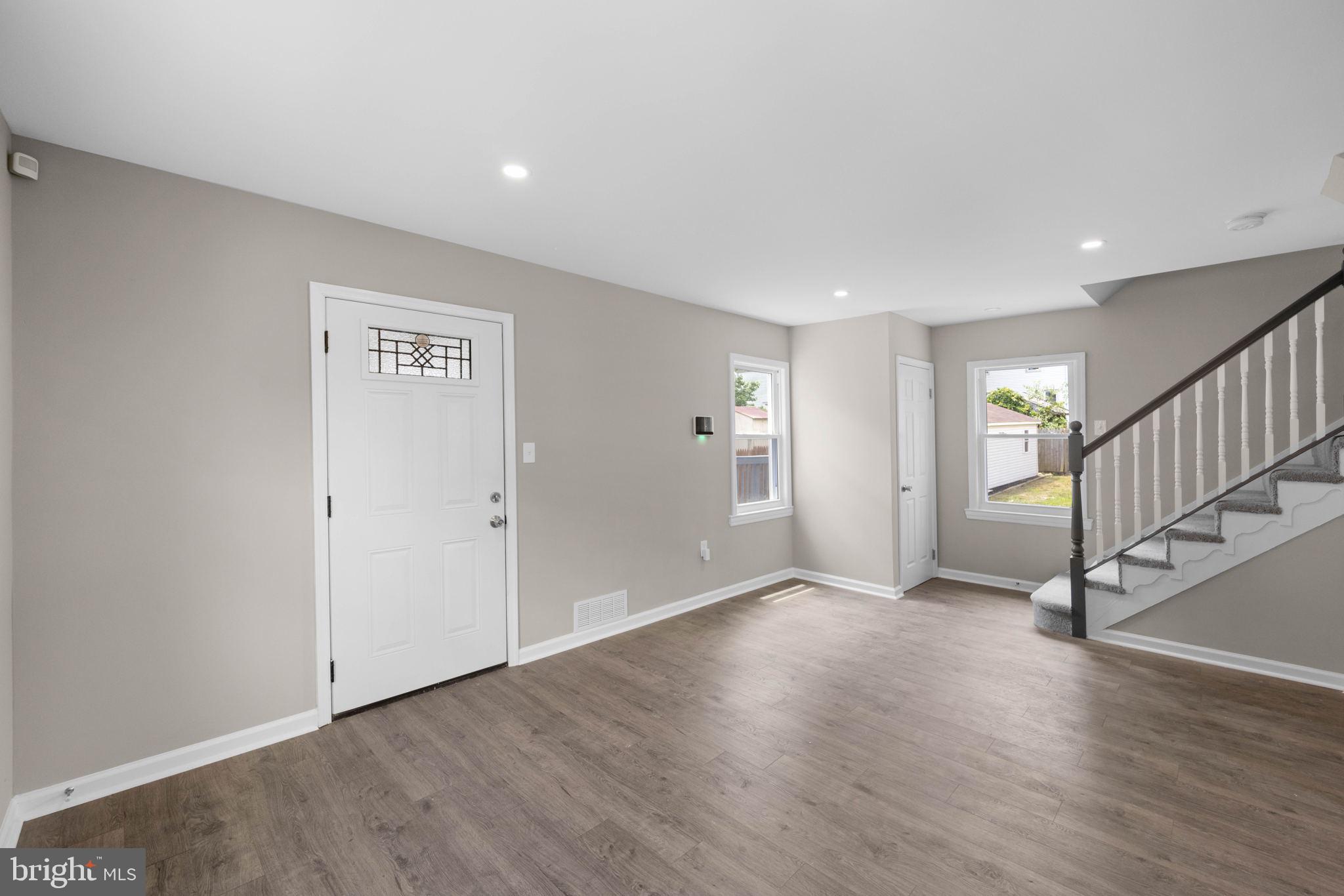 LANDOVER HILLS - Residential