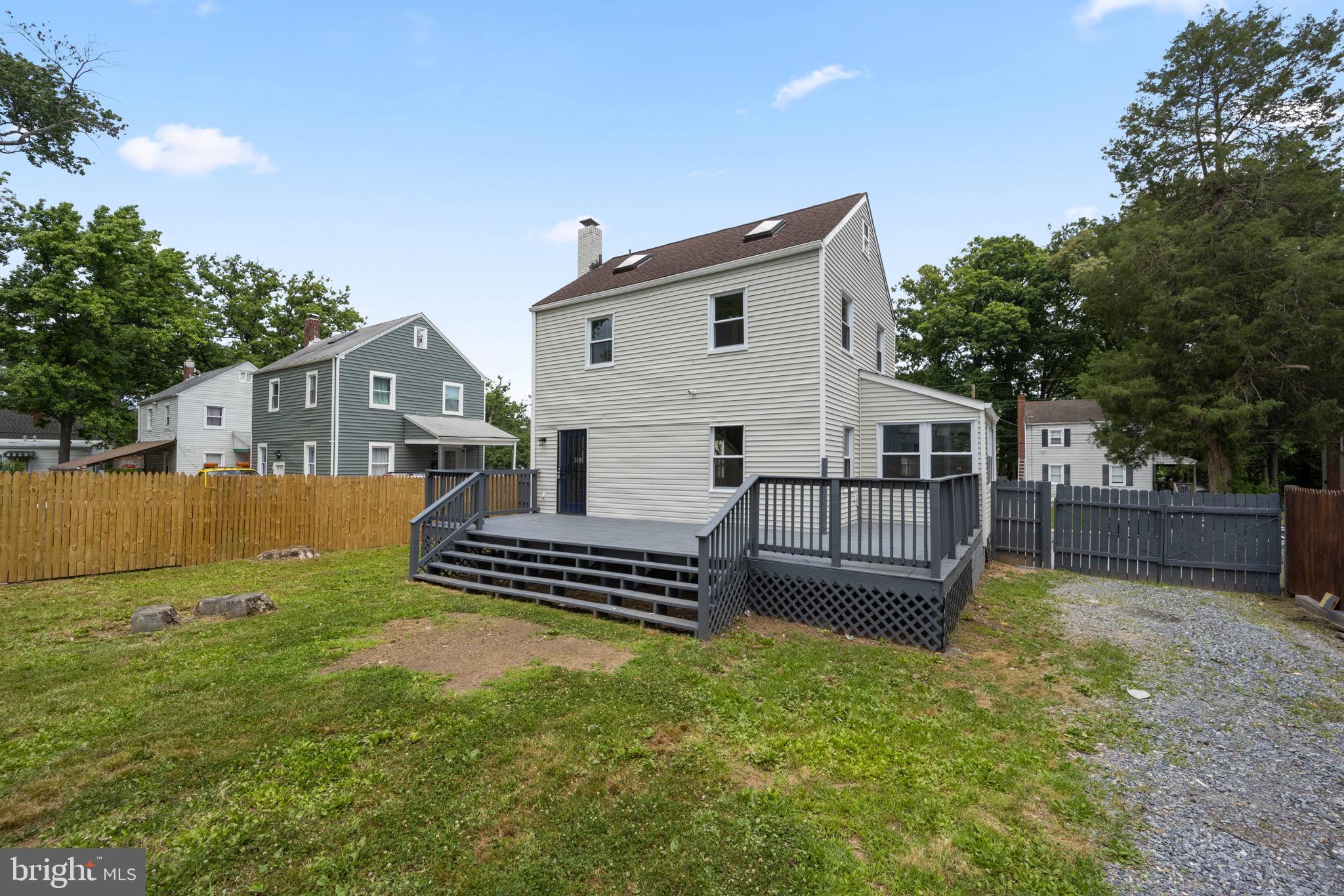 LANDOVER HILLS - Residential