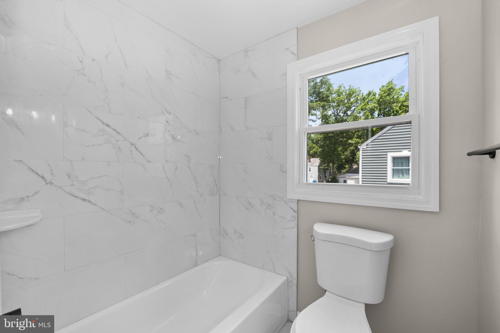 LANDOVER HILLS - Residential