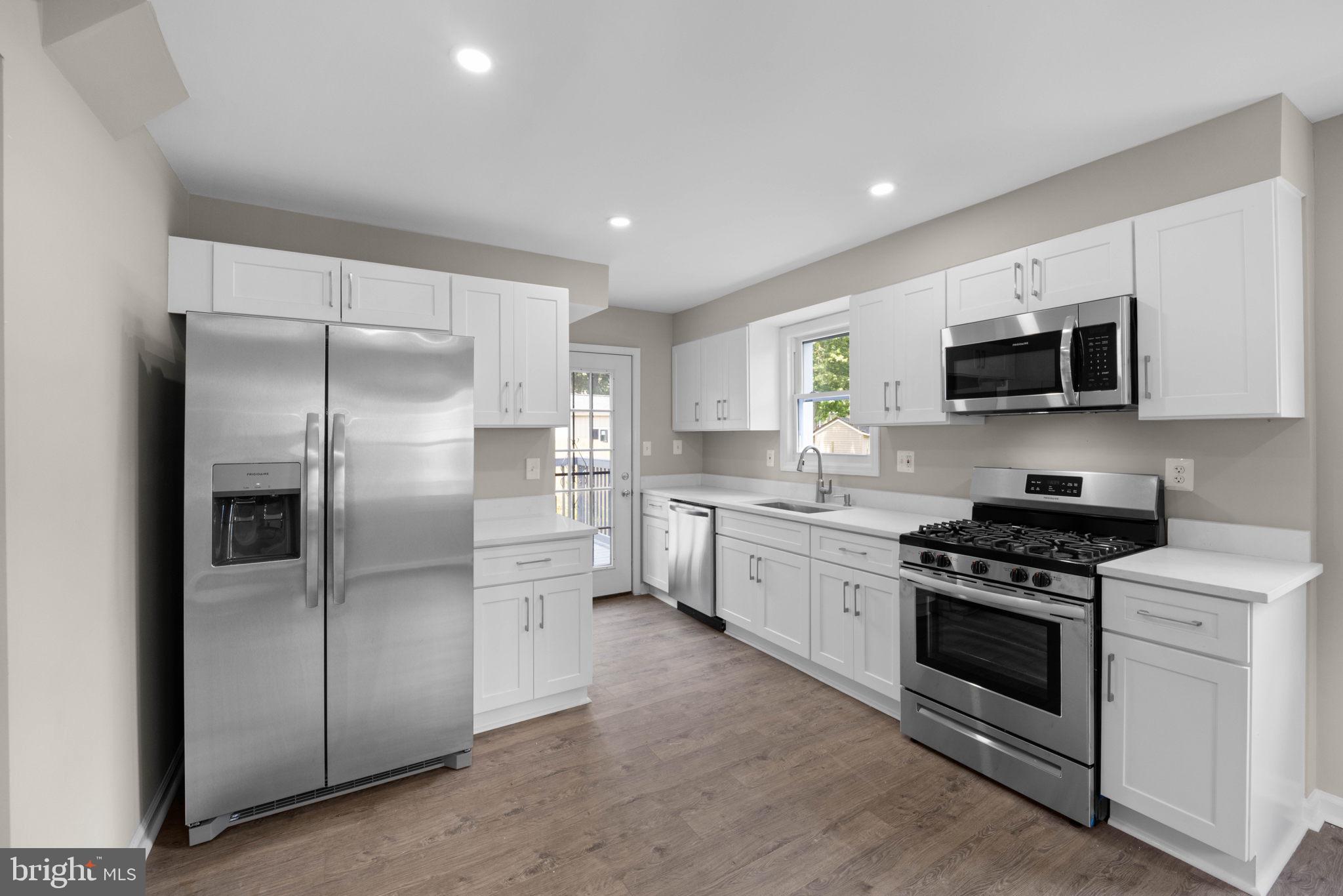 LANDOVER HILLS - Residential