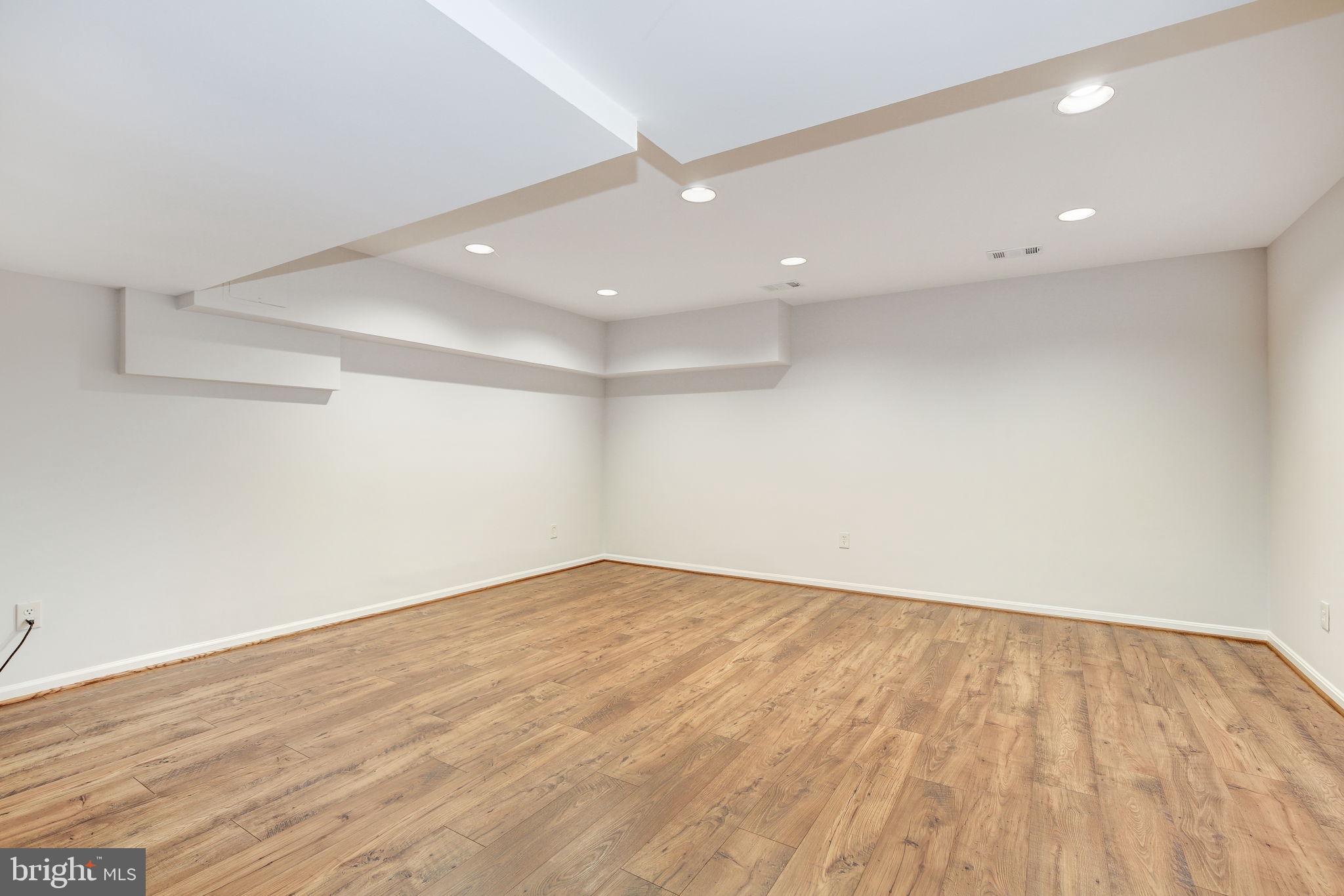 TRAVILAH MEADOWS - Residential