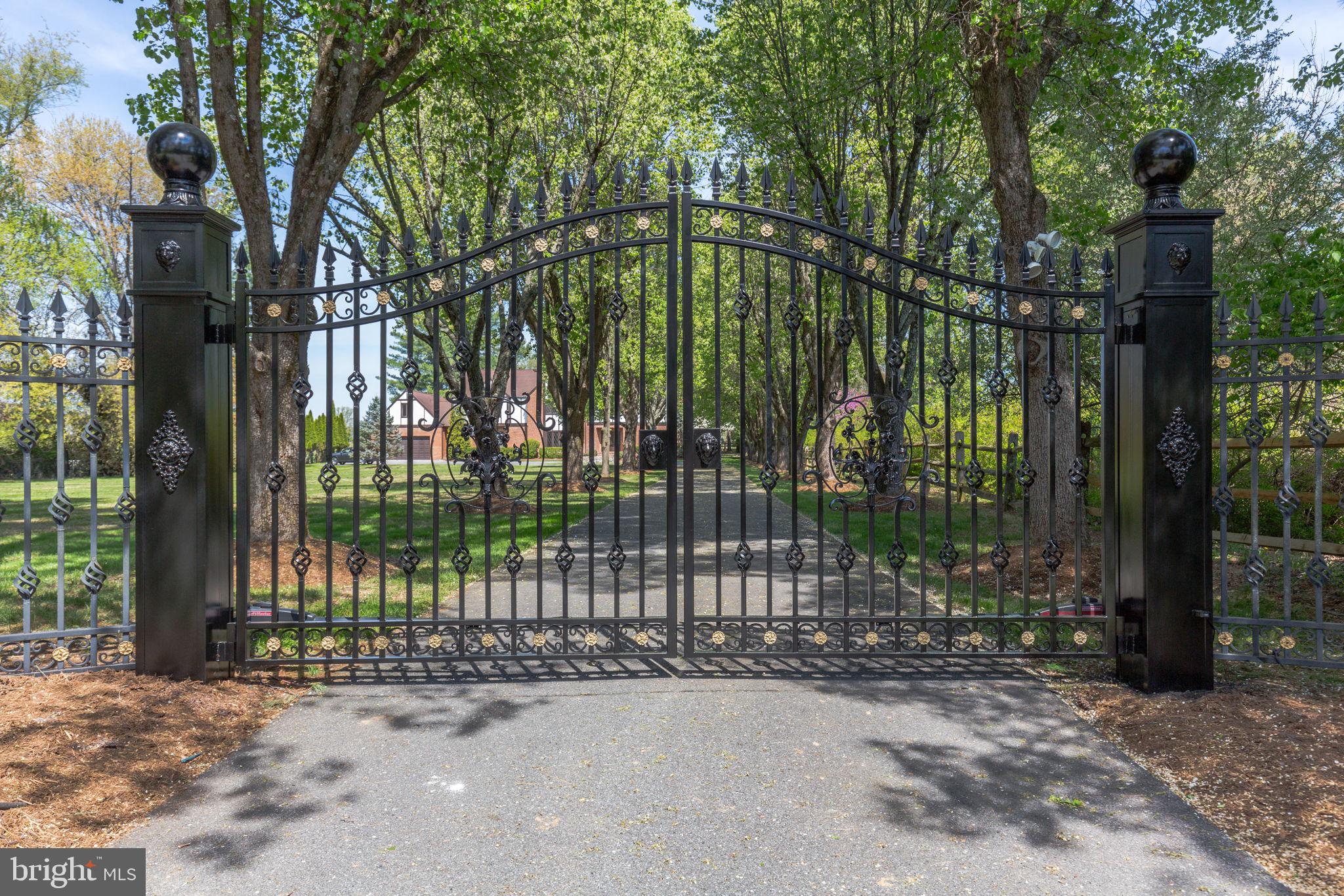 TRAVILAH MEADOWS - Residential