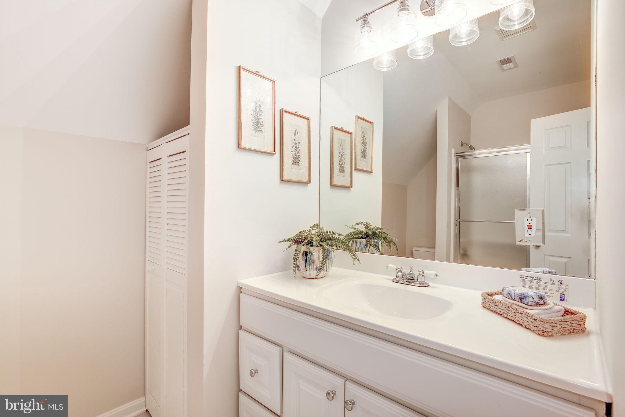 TRAVILAH MEADOWS - Residential