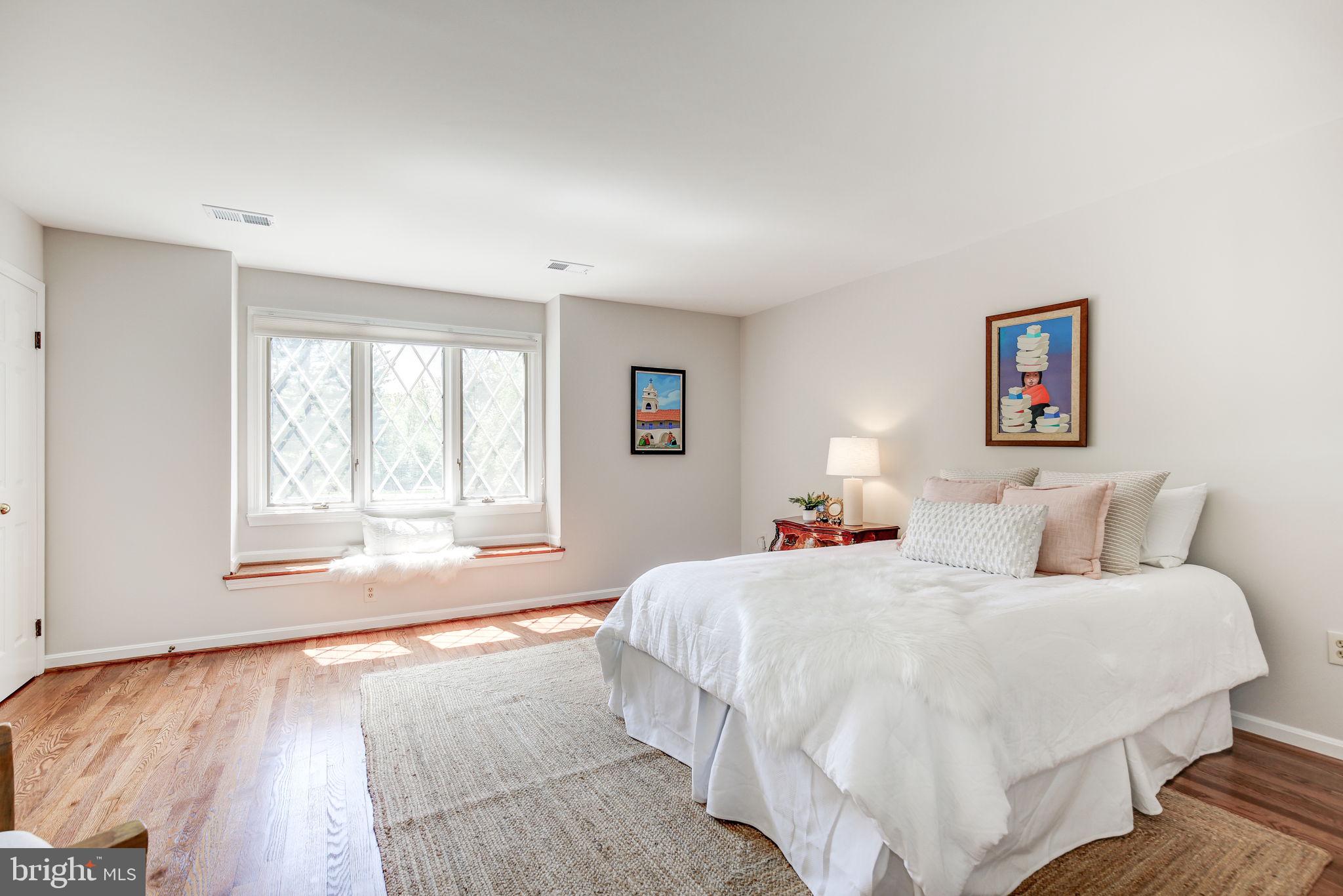 TRAVILAH MEADOWS - Residential