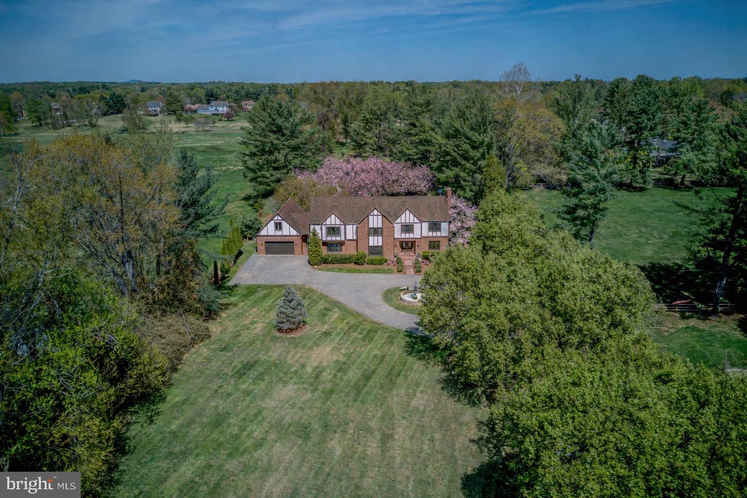 TRAVILAH MEADOWS - Residential