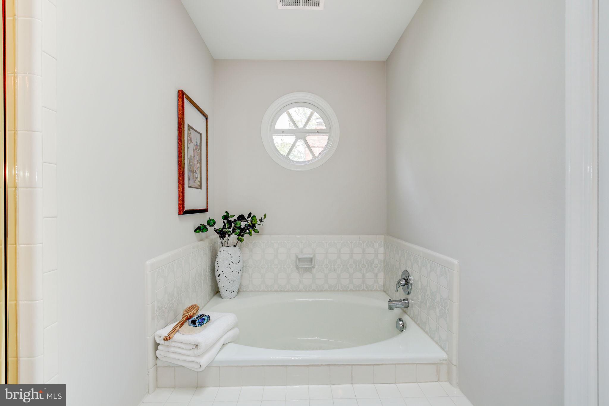 TRAVILAH MEADOWS - Residential