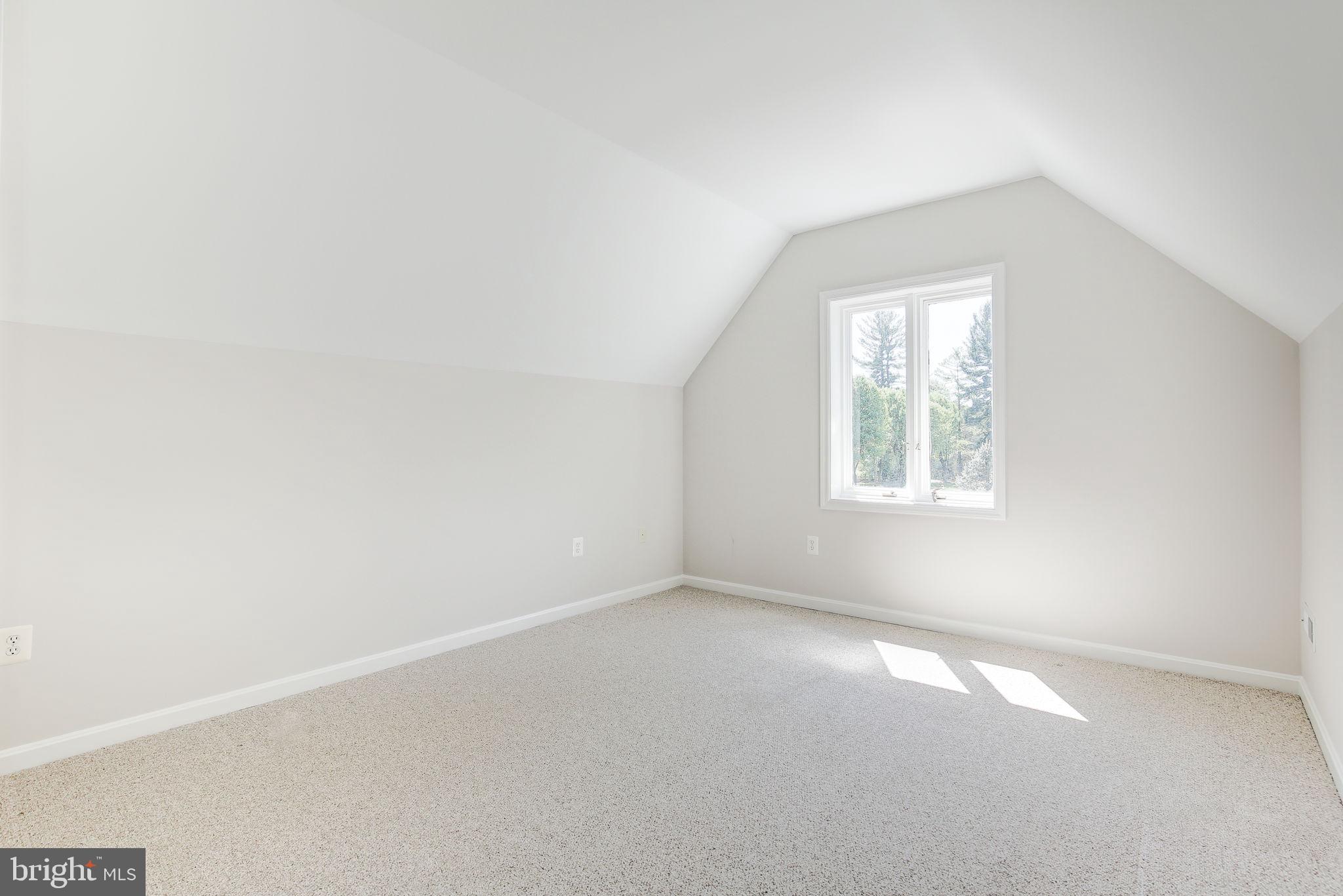 TRAVILAH MEADOWS - Residential