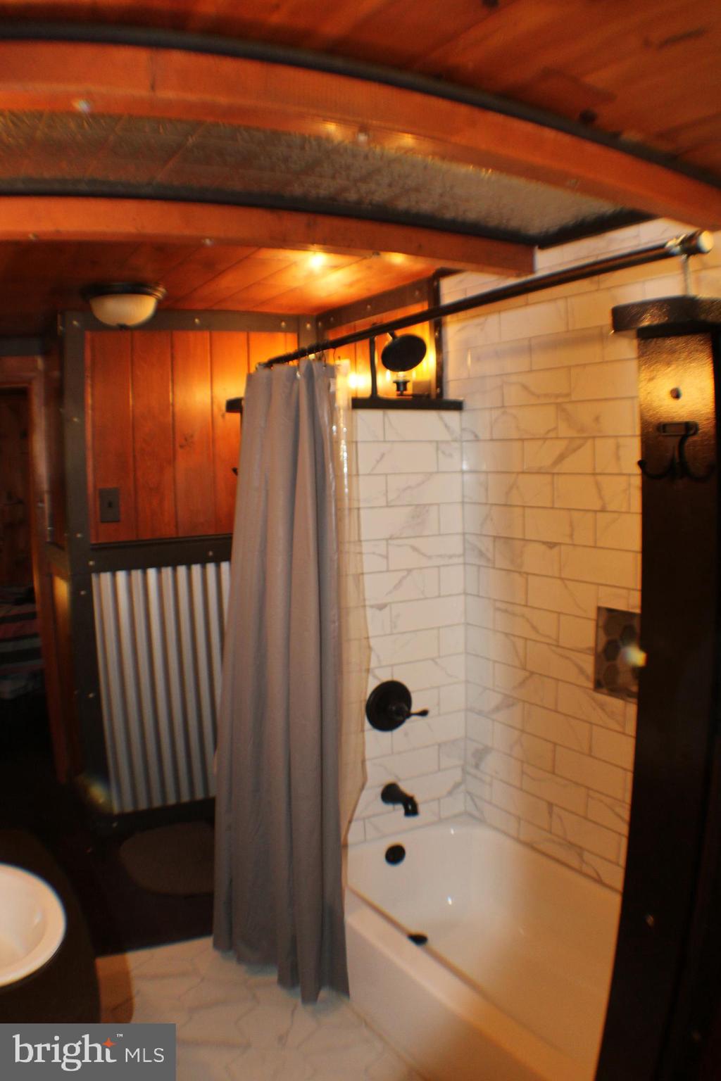 WILDE ACRES - Residential