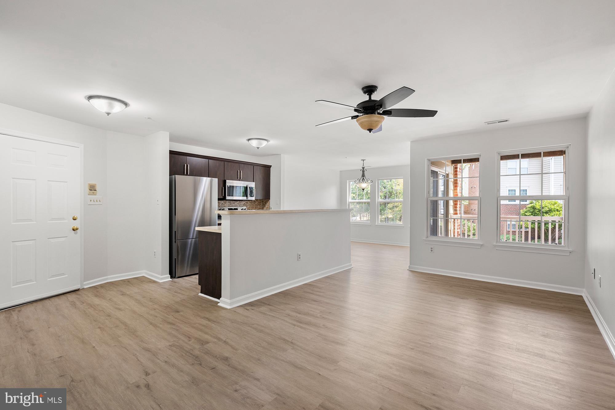 LAKETREE - Residential