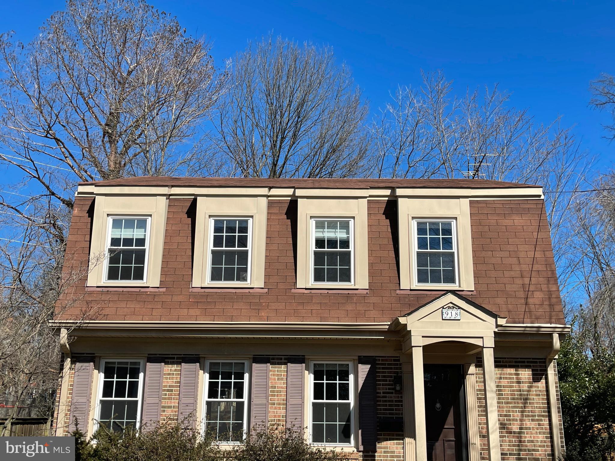 WOODLAND - Residential Lease