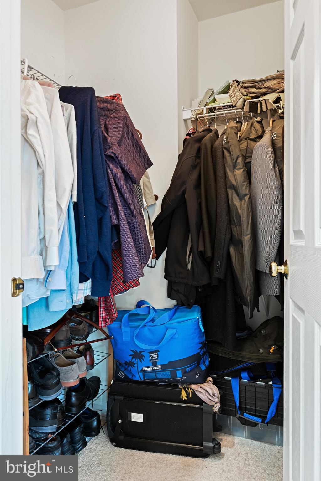 SOUTH RIDING - Residential