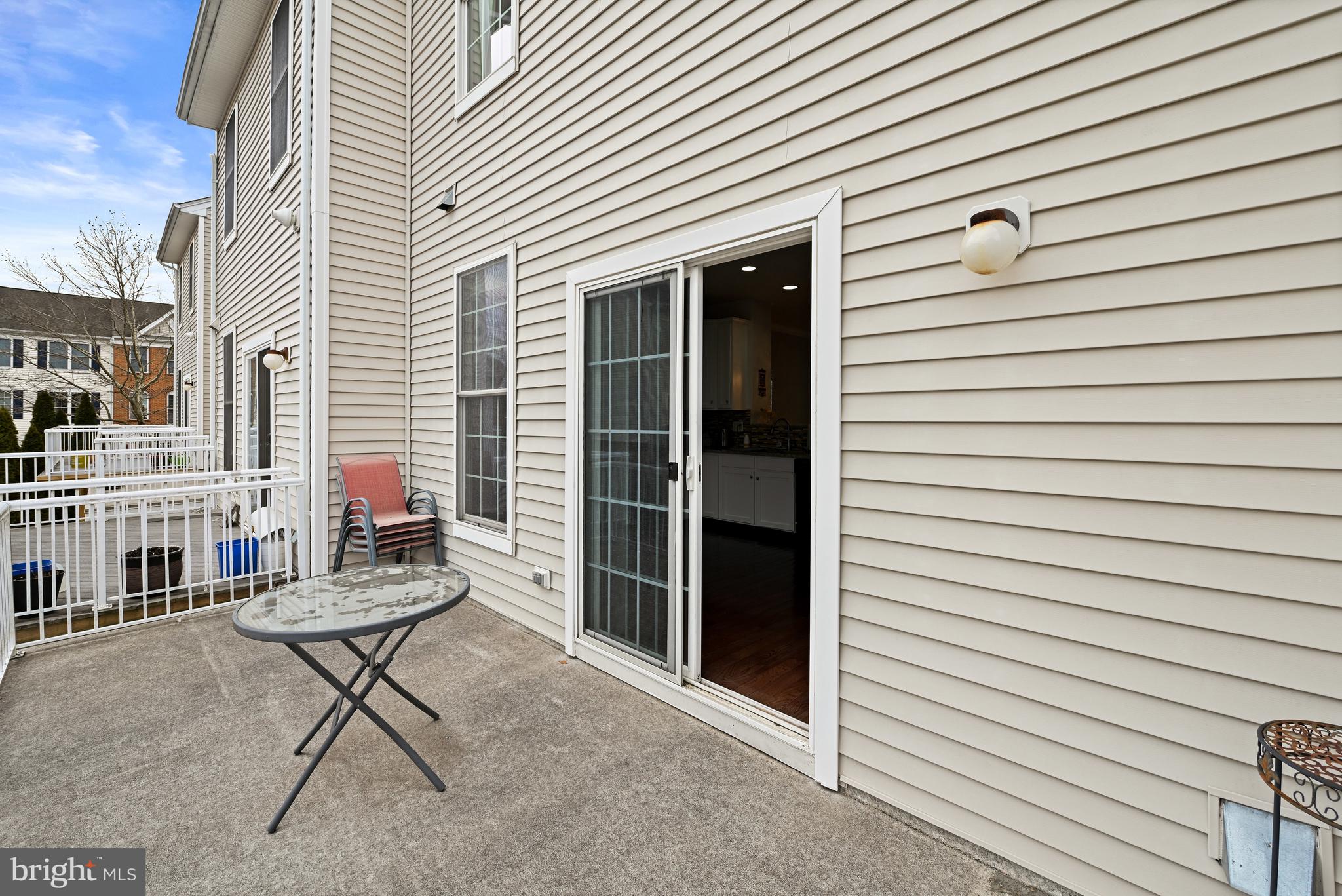 SOUTH RIDING - Residential