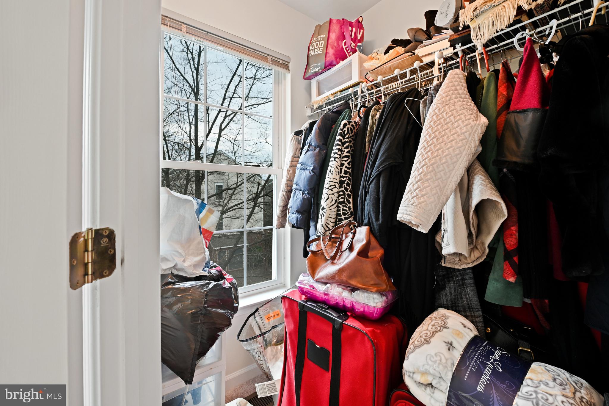 SOUTH RIDING - Residential