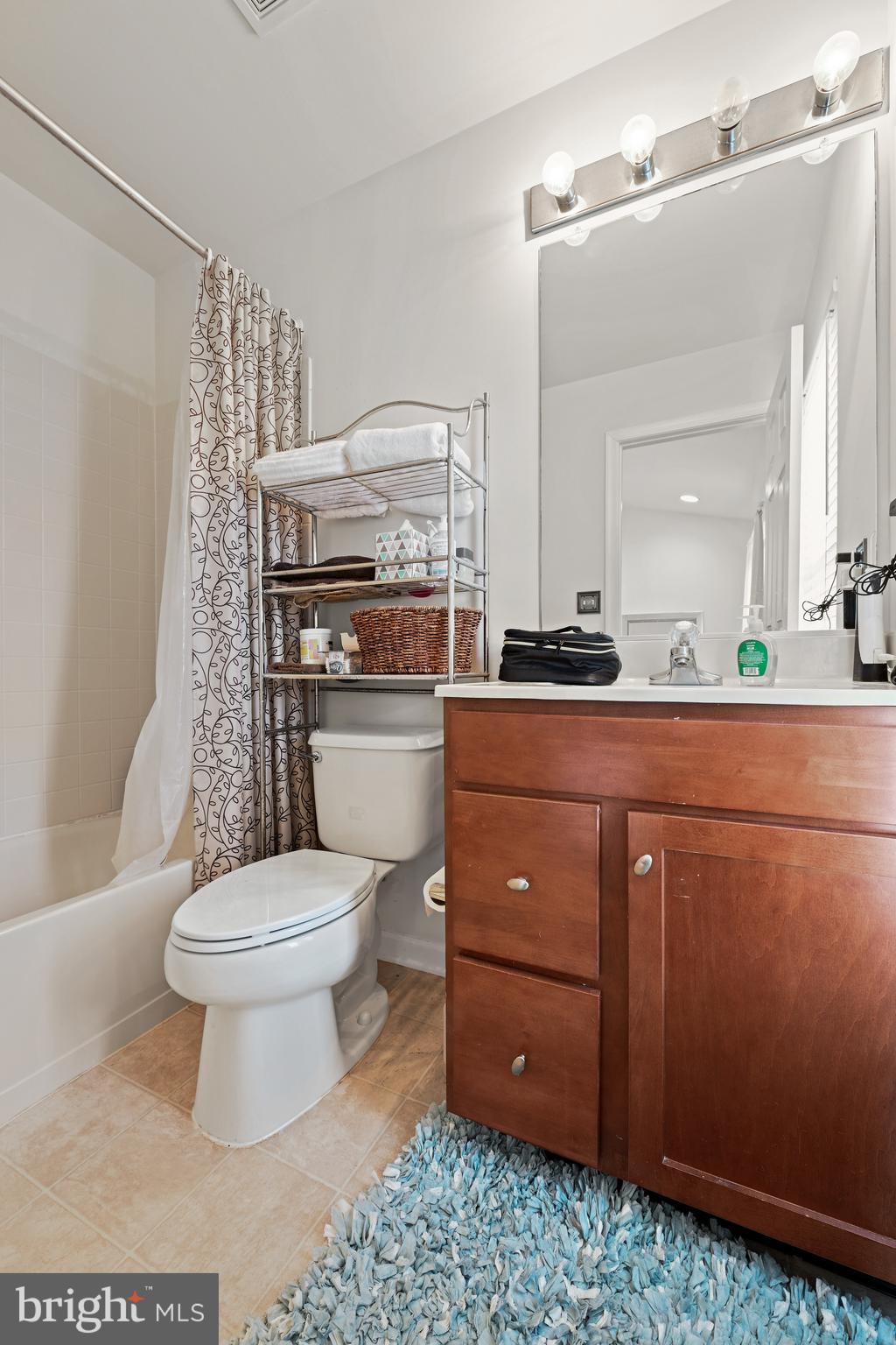 SOUTH RIDING - Residential