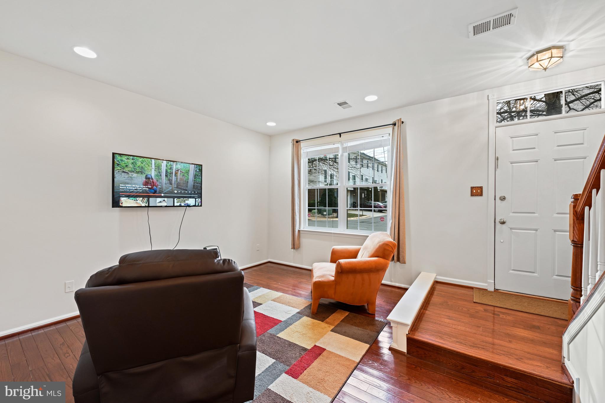 SOUTH RIDING - Residential