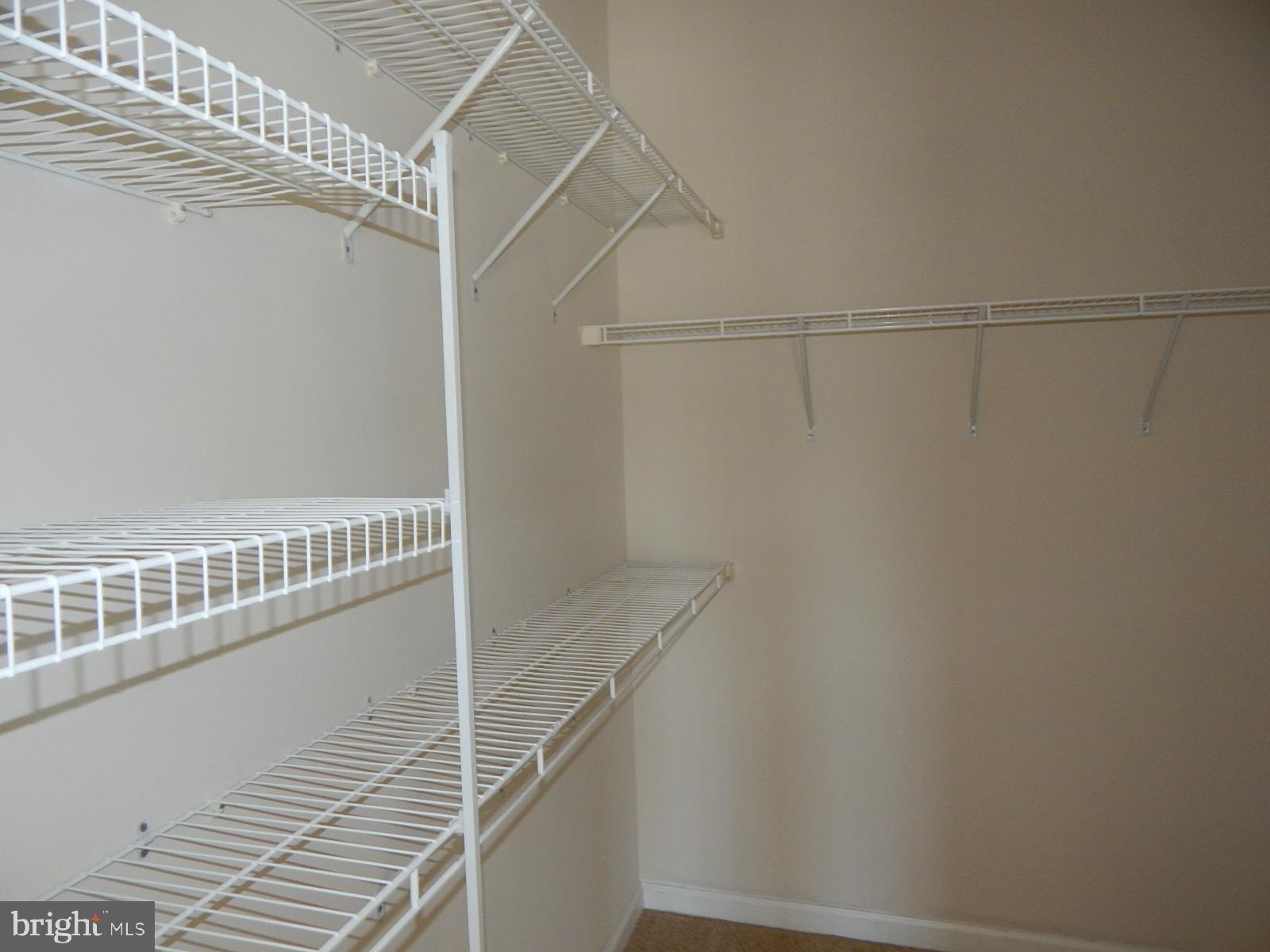 VIRGINIA LANDING - Residential Lease