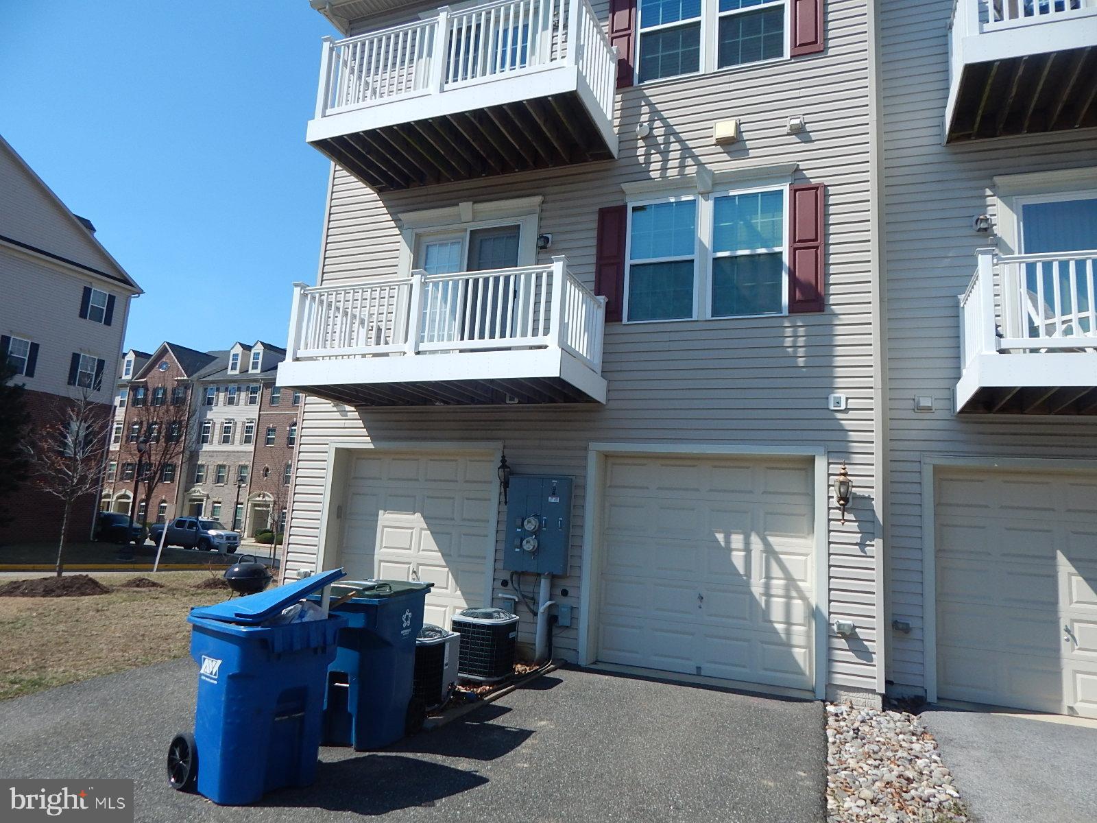 VIRGINIA LANDING - Residential Lease