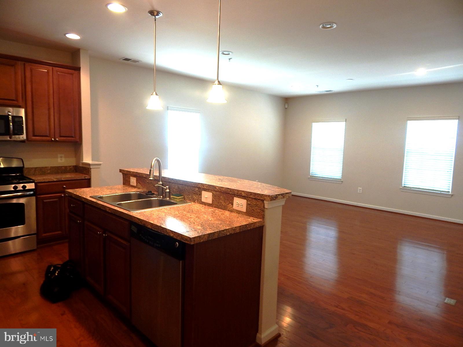 VIRGINIA LANDING - Residential Lease