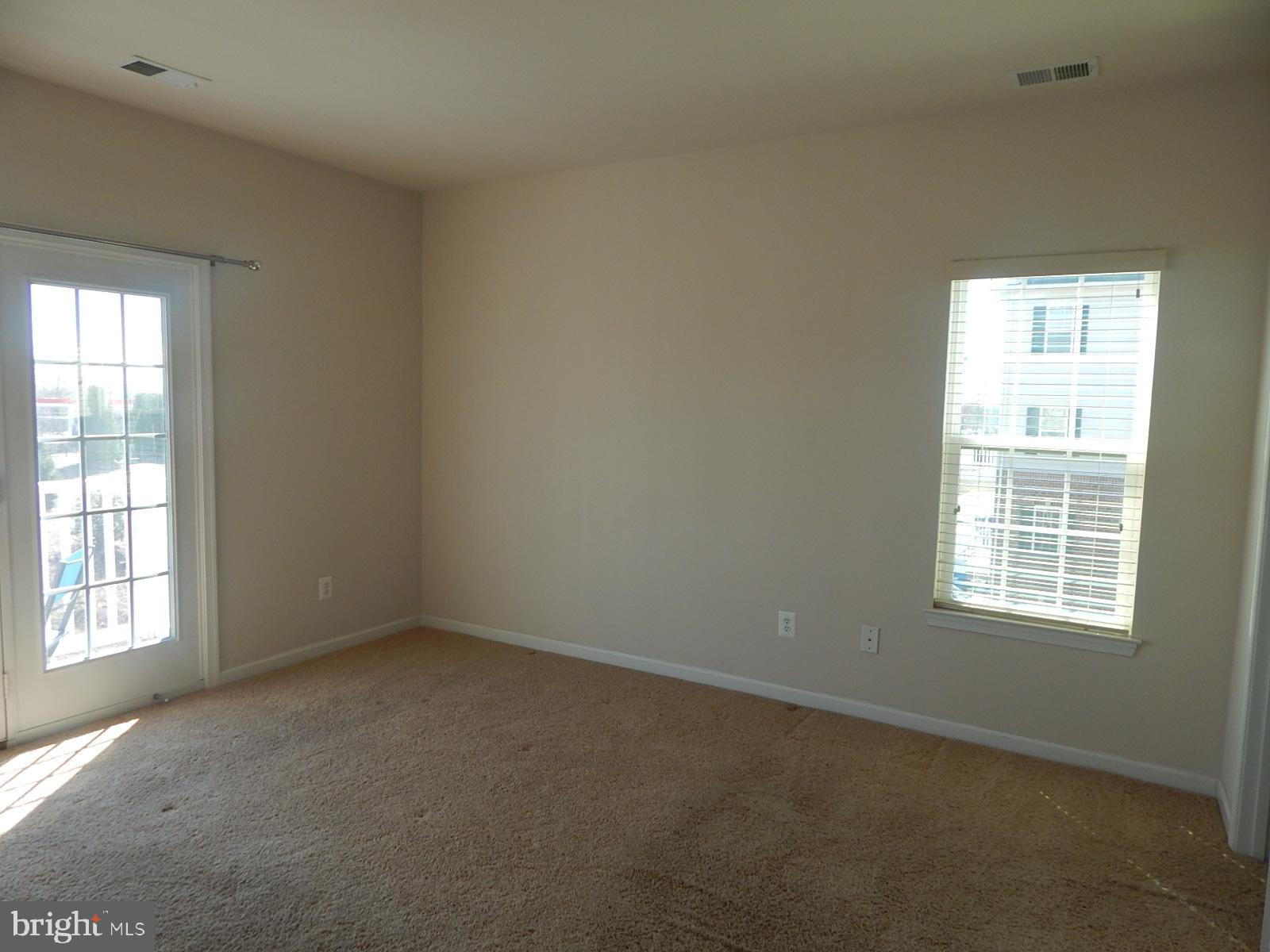 VIRGINIA LANDING - Residential Lease